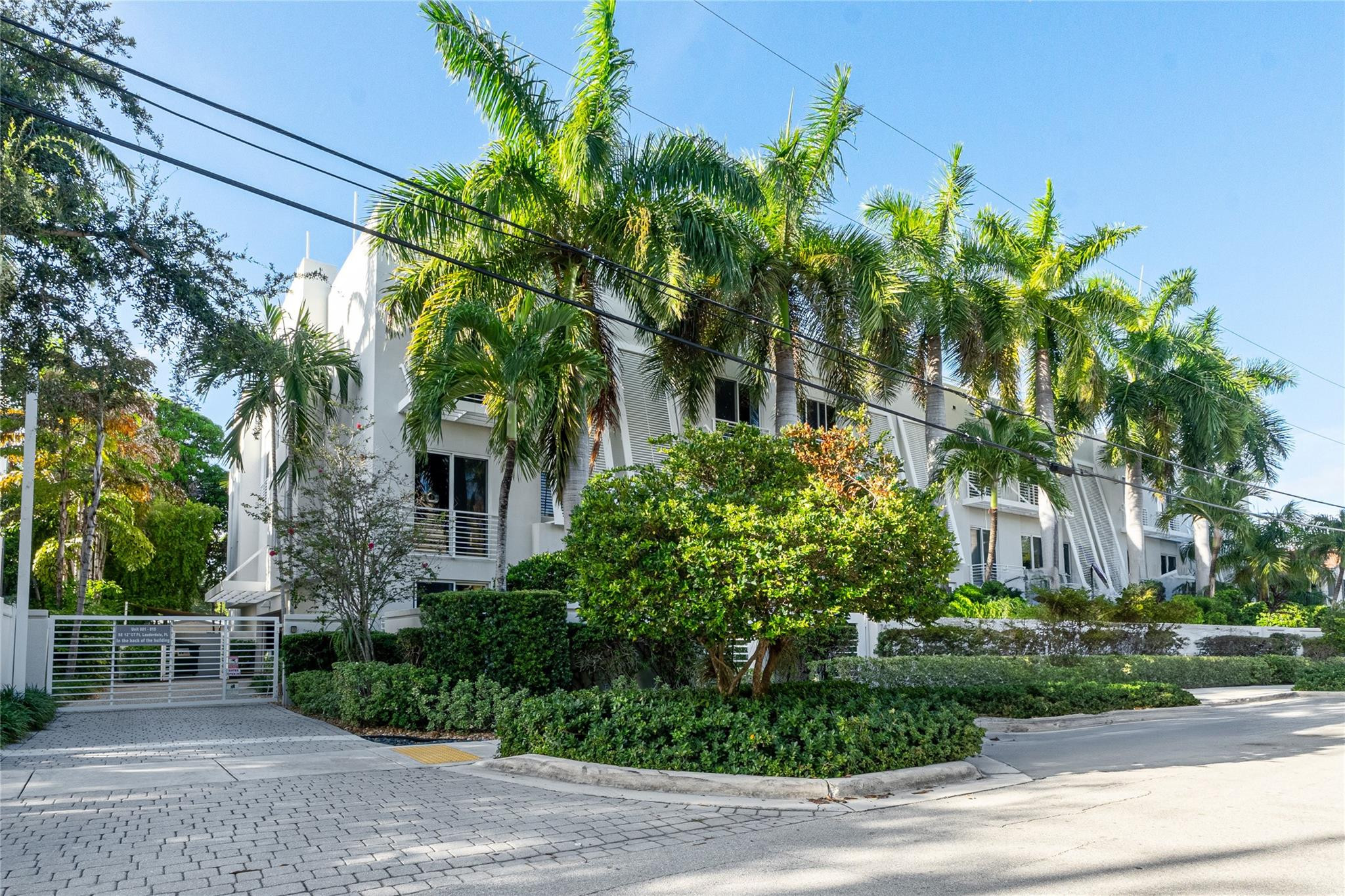 801 SE 12th Court 801