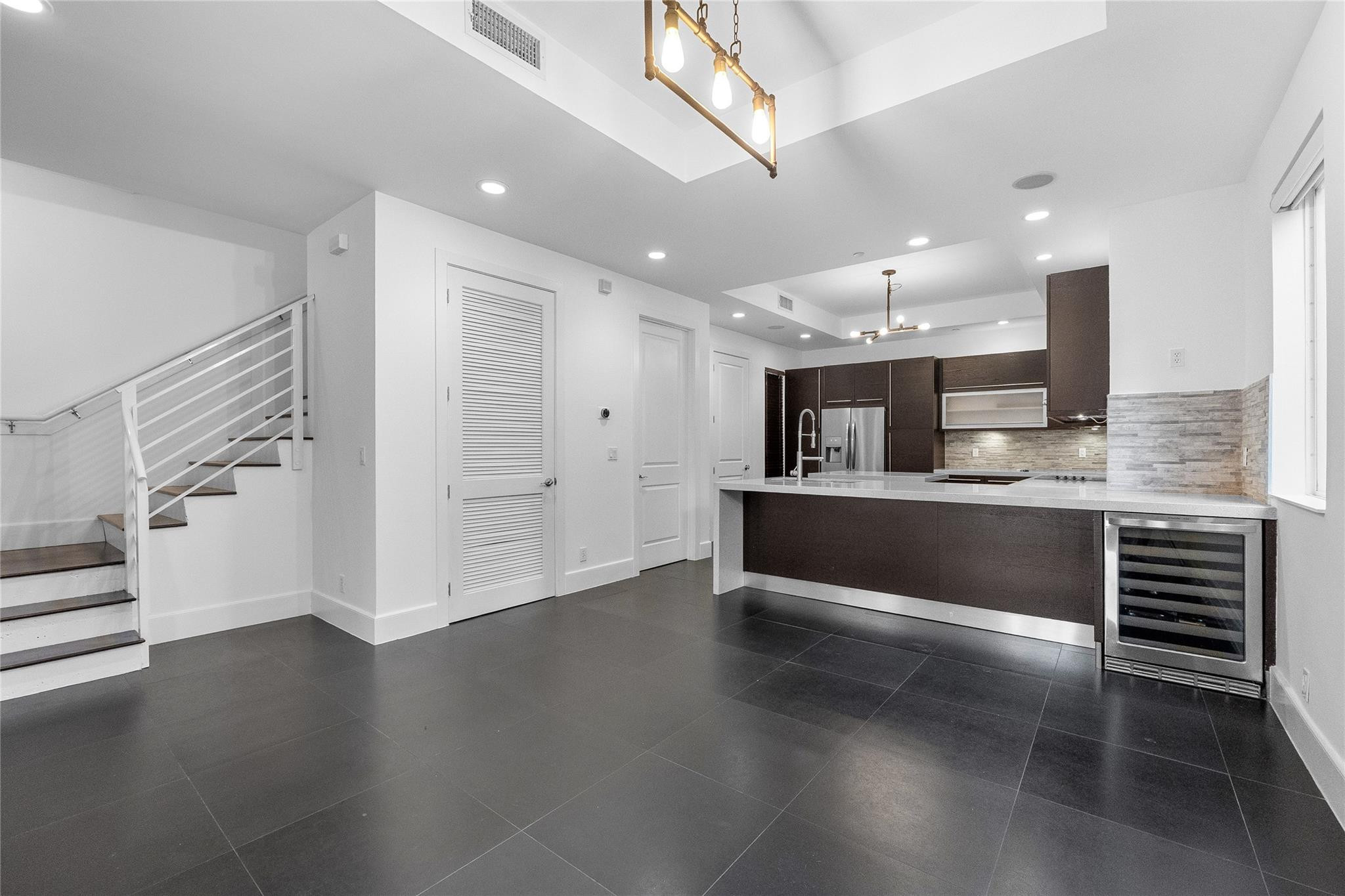 801 SE 12th Court 801
