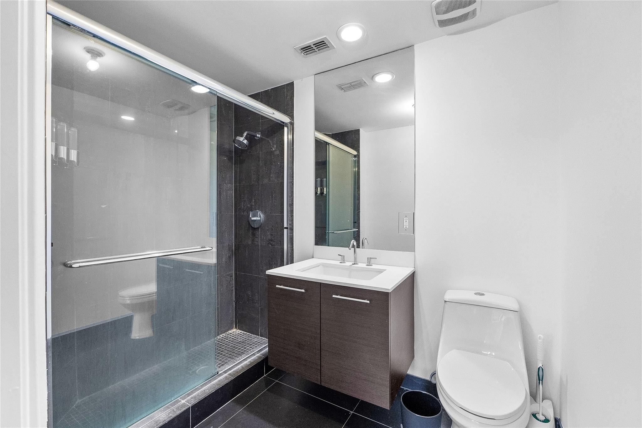 801 SE 12th Court 801