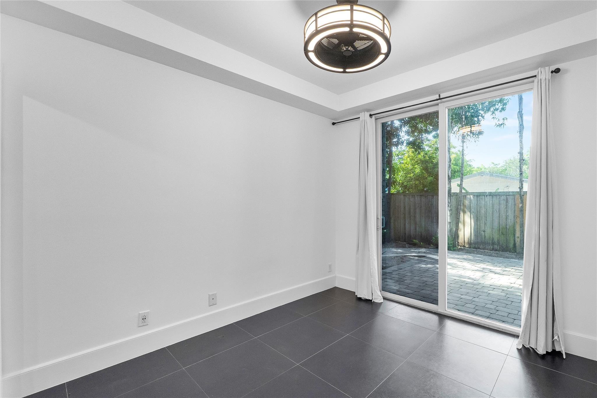 801 SE 12th Court 801