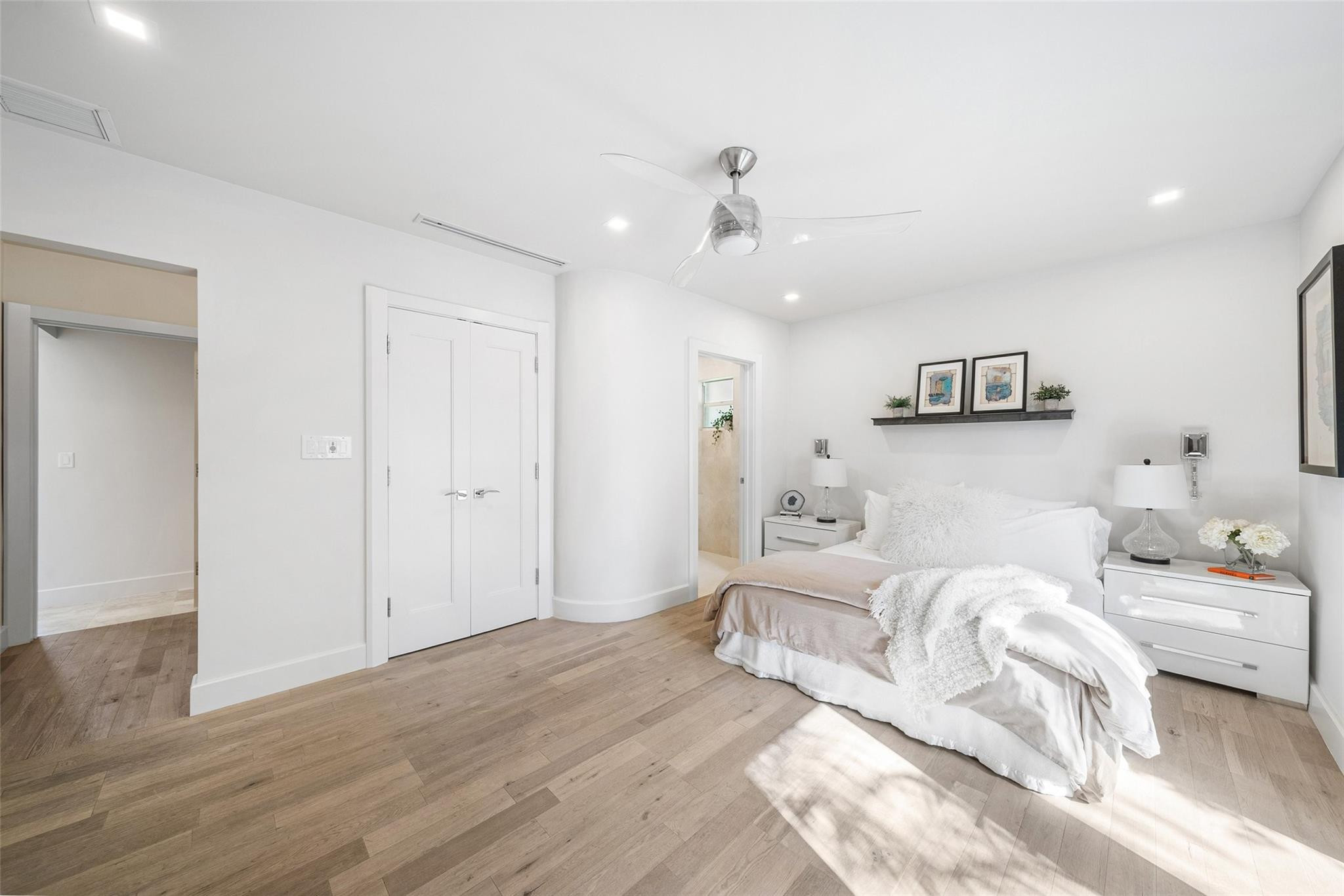 2855 NE 35th Street