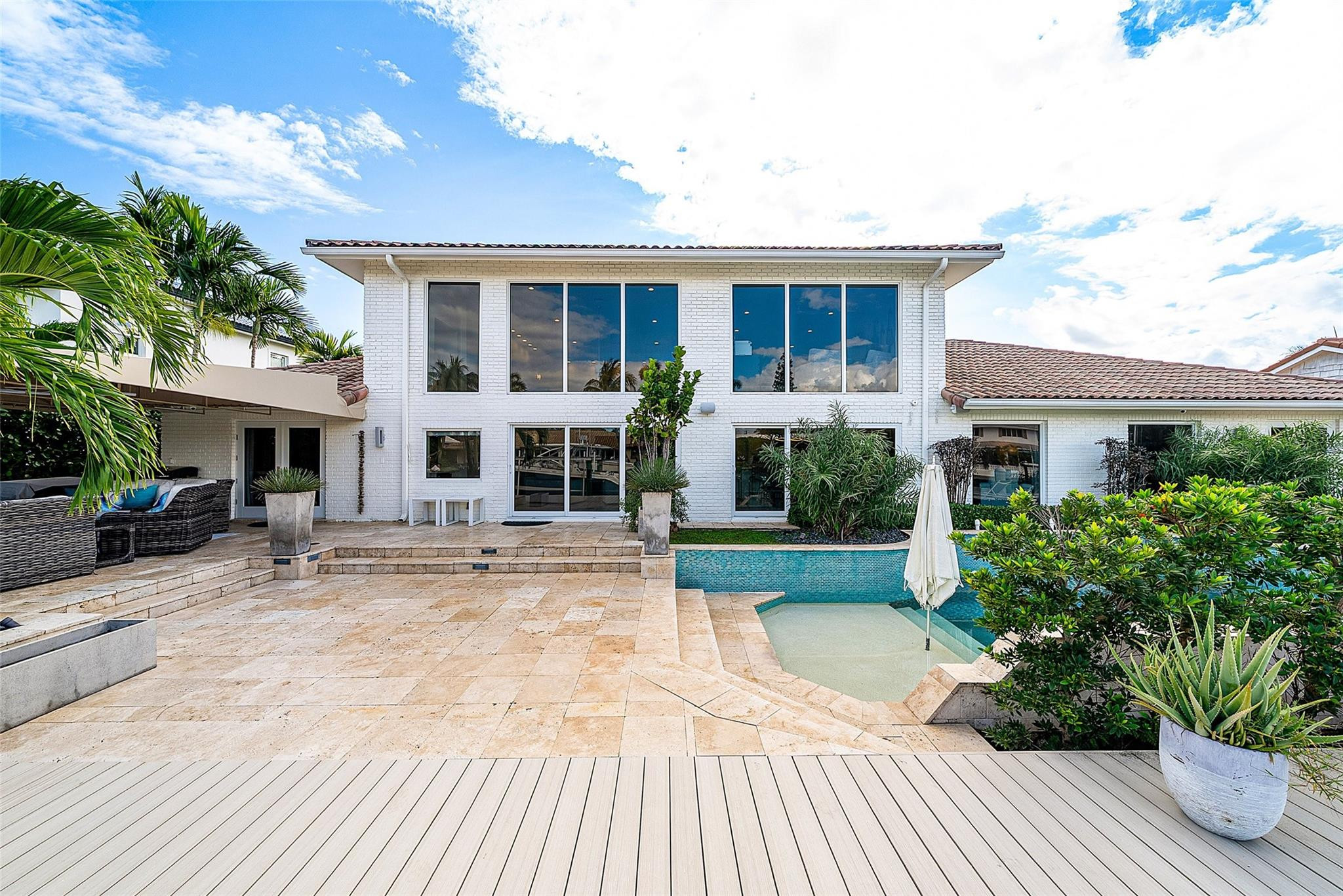 2855 NE 35th Street