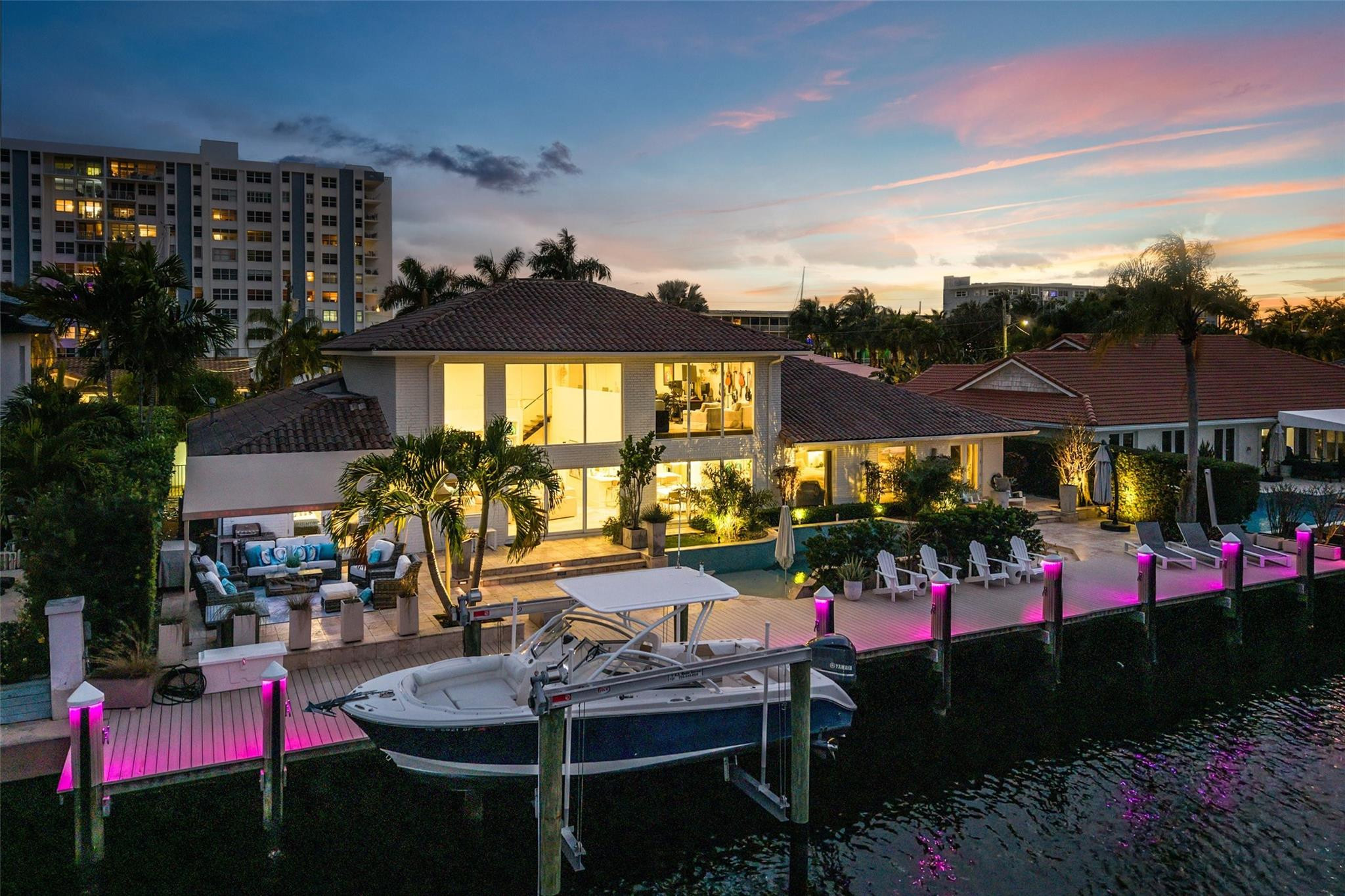 2855 NE 35th Street
