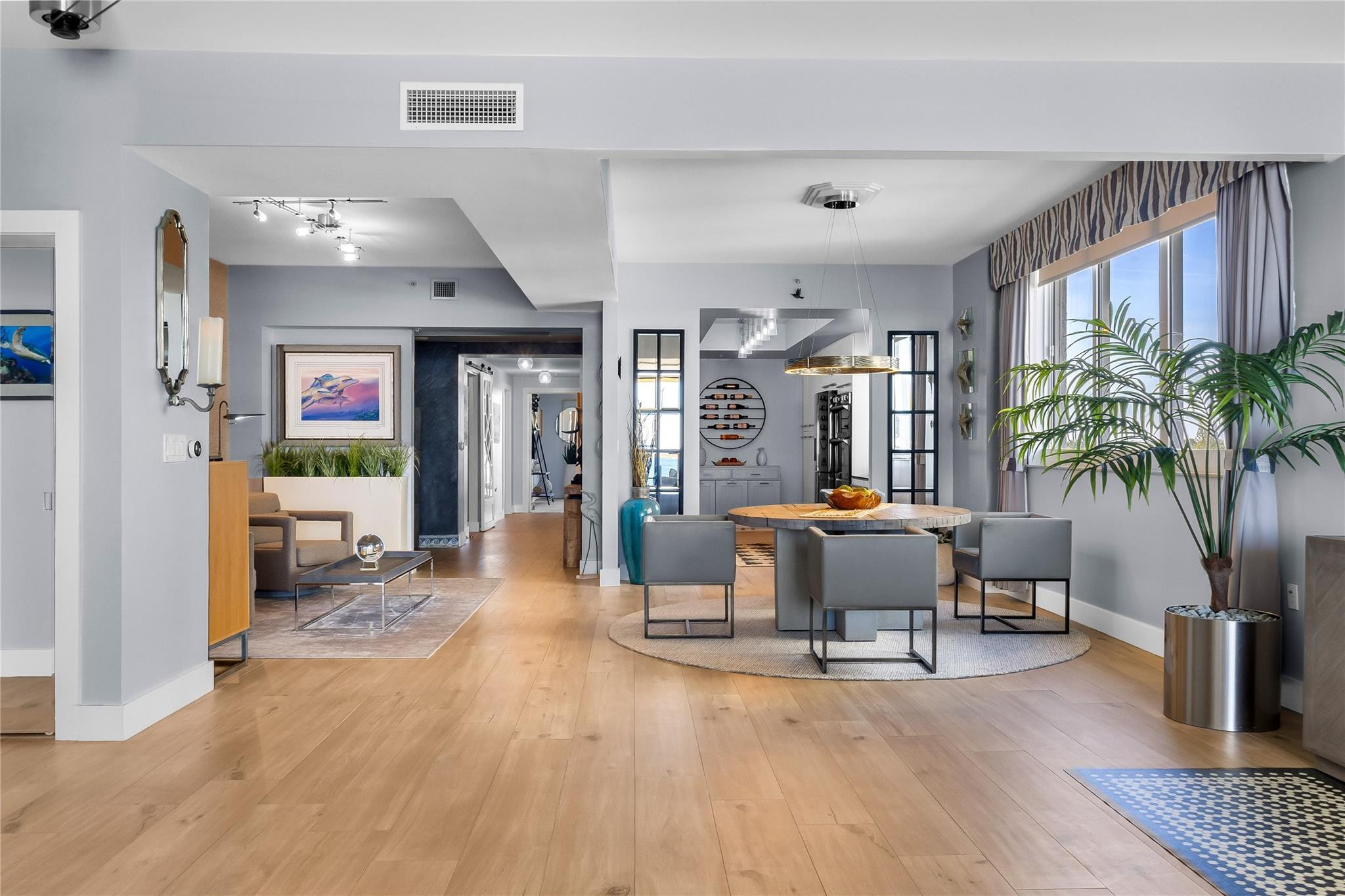 704 N Ocean Boulevard 404