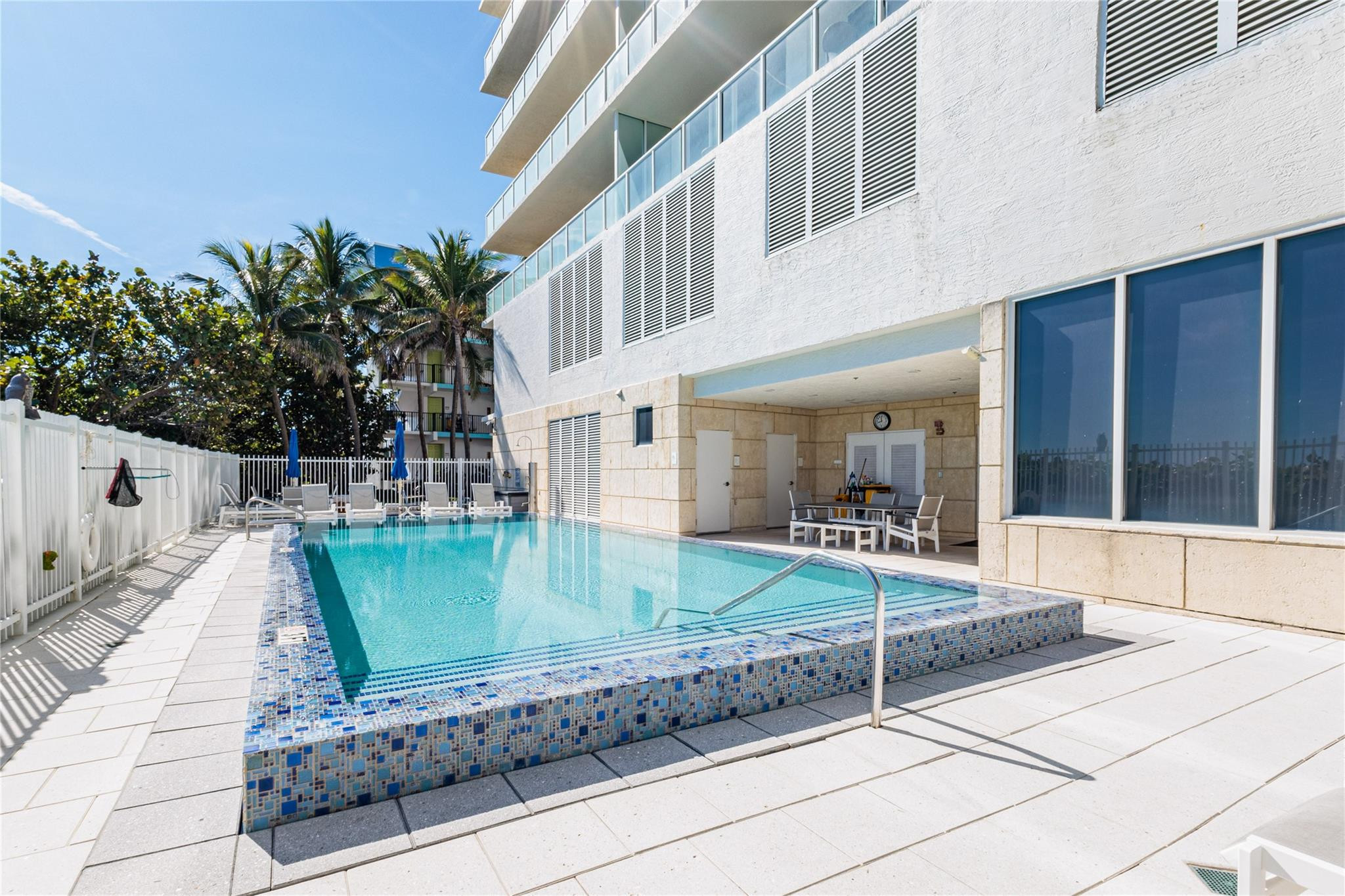704 N Ocean Boulevard 404