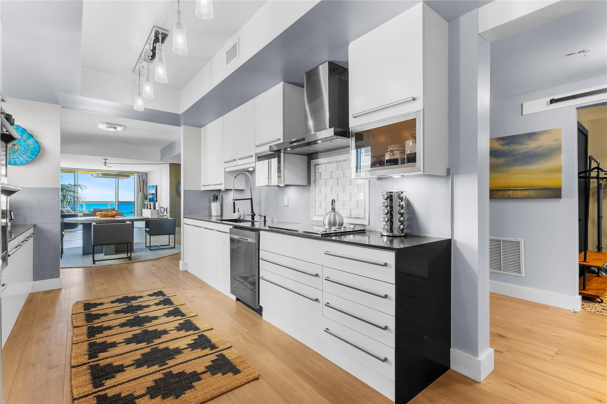 704 N Ocean Boulevard 404
