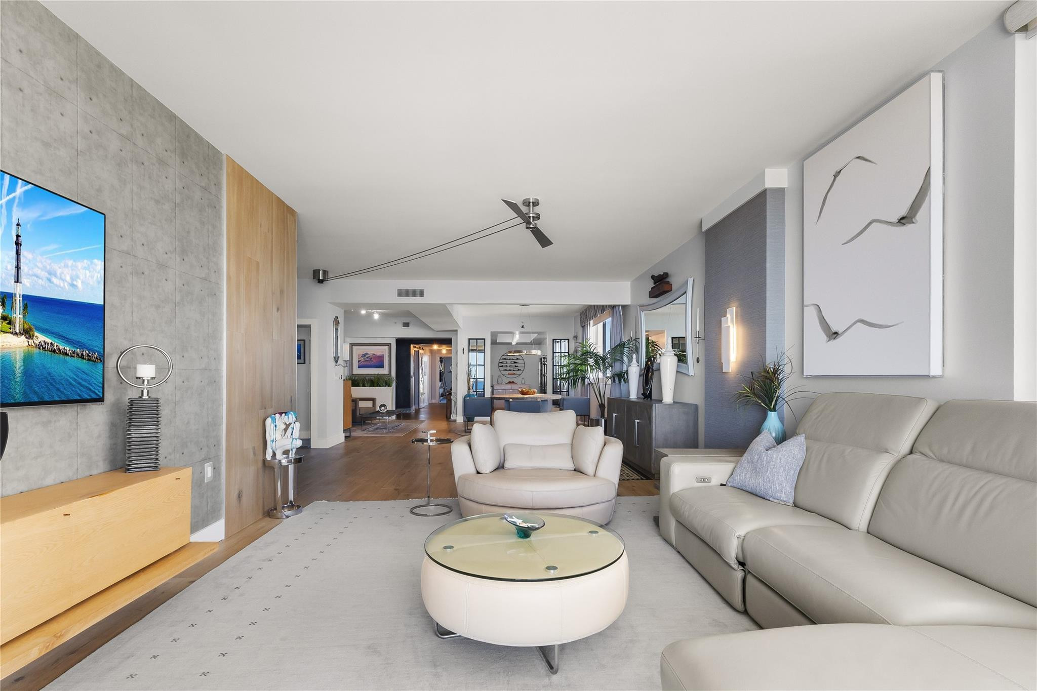 704 N Ocean Boulevard 404