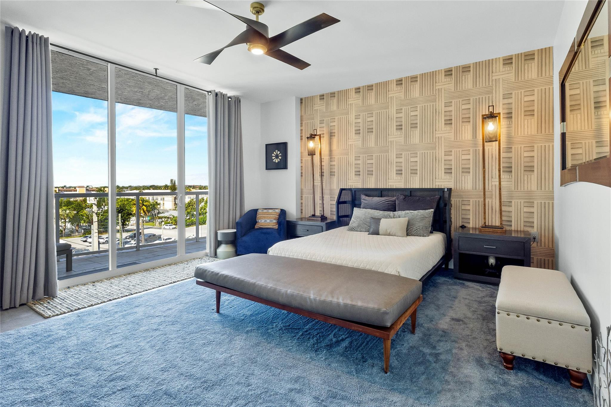704 N Ocean Boulevard 404