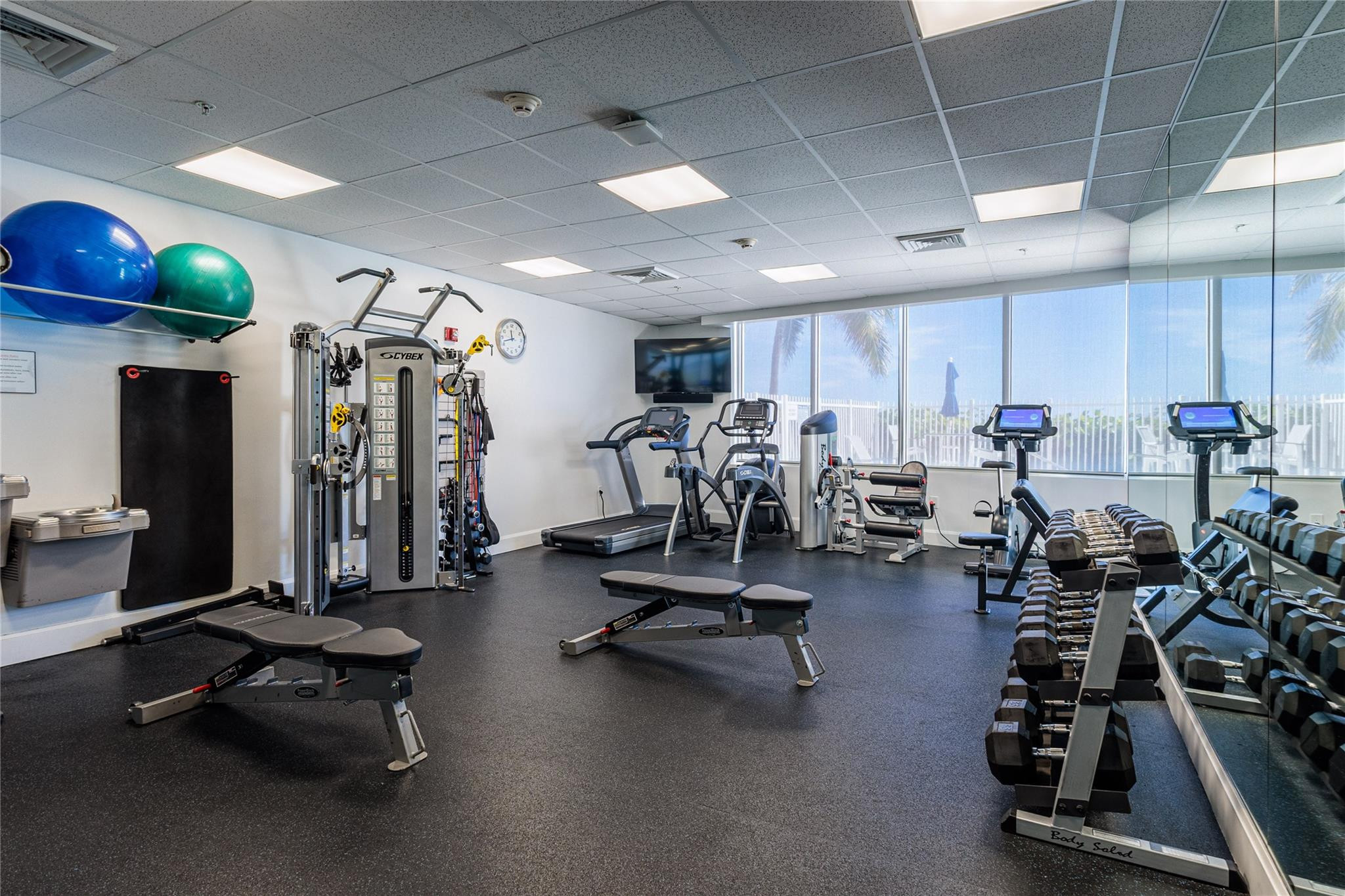 704 N Ocean Boulevard 404