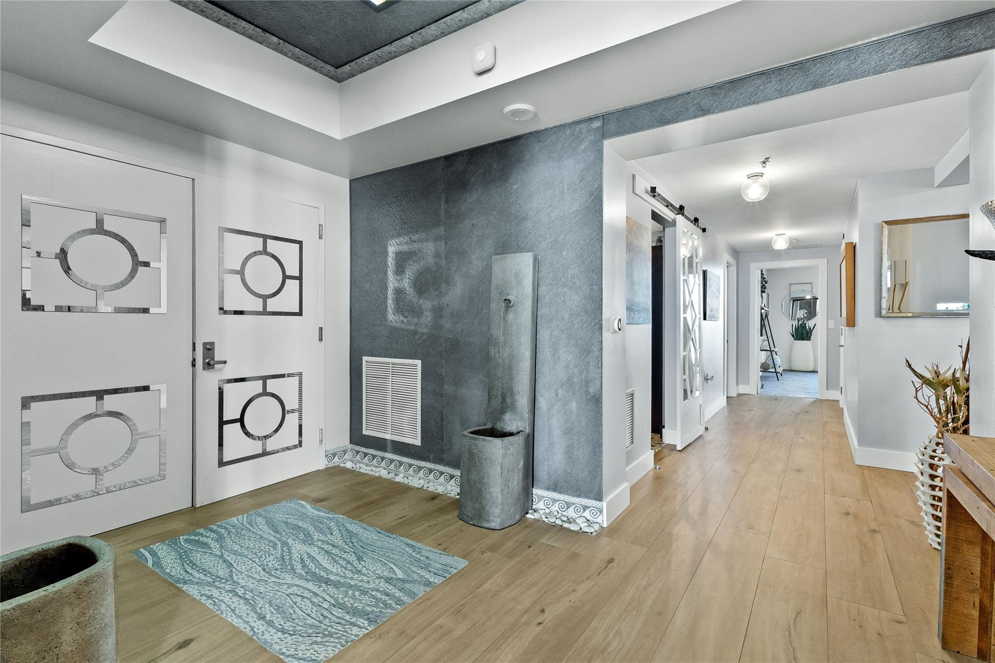 704 N Ocean Boulevard 404