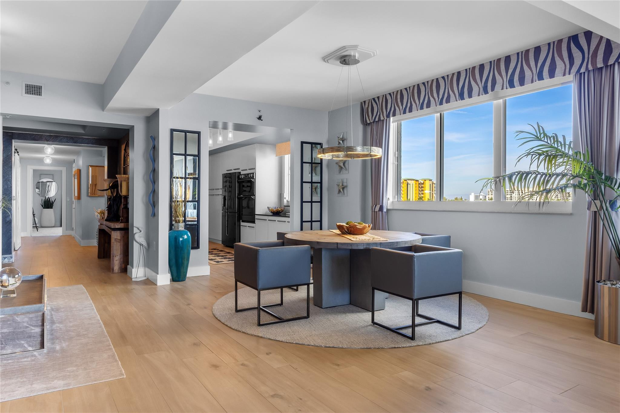 704 N Ocean Boulevard 404
