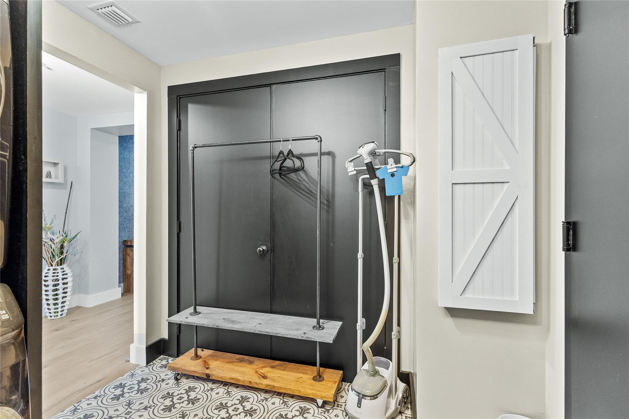 704 N Ocean Boulevard 404