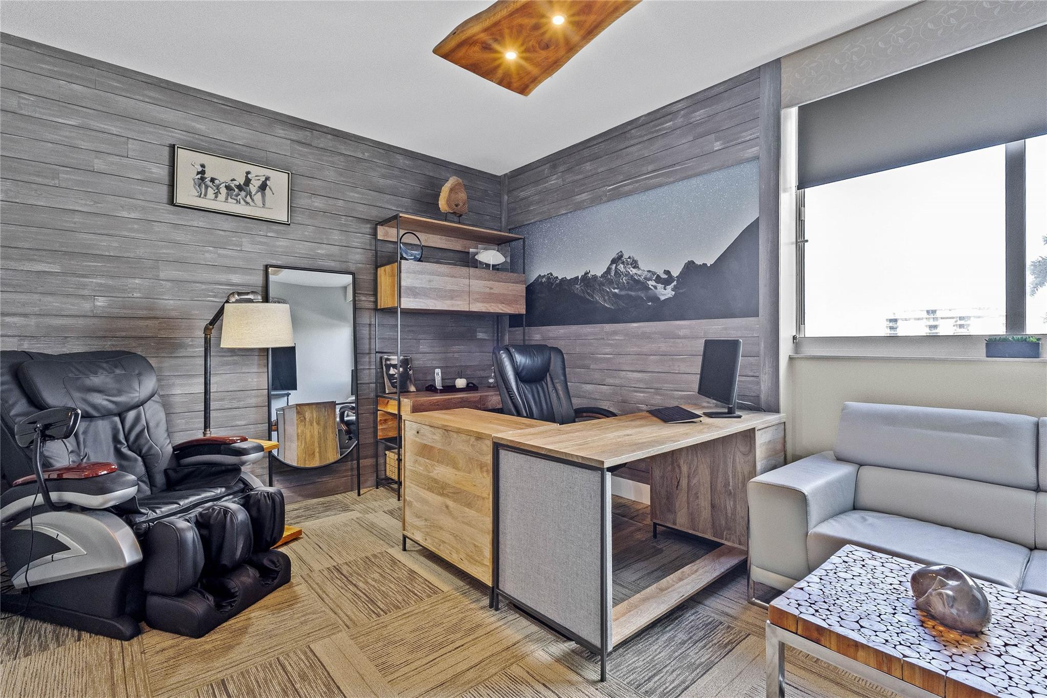 704 N Ocean Boulevard 404