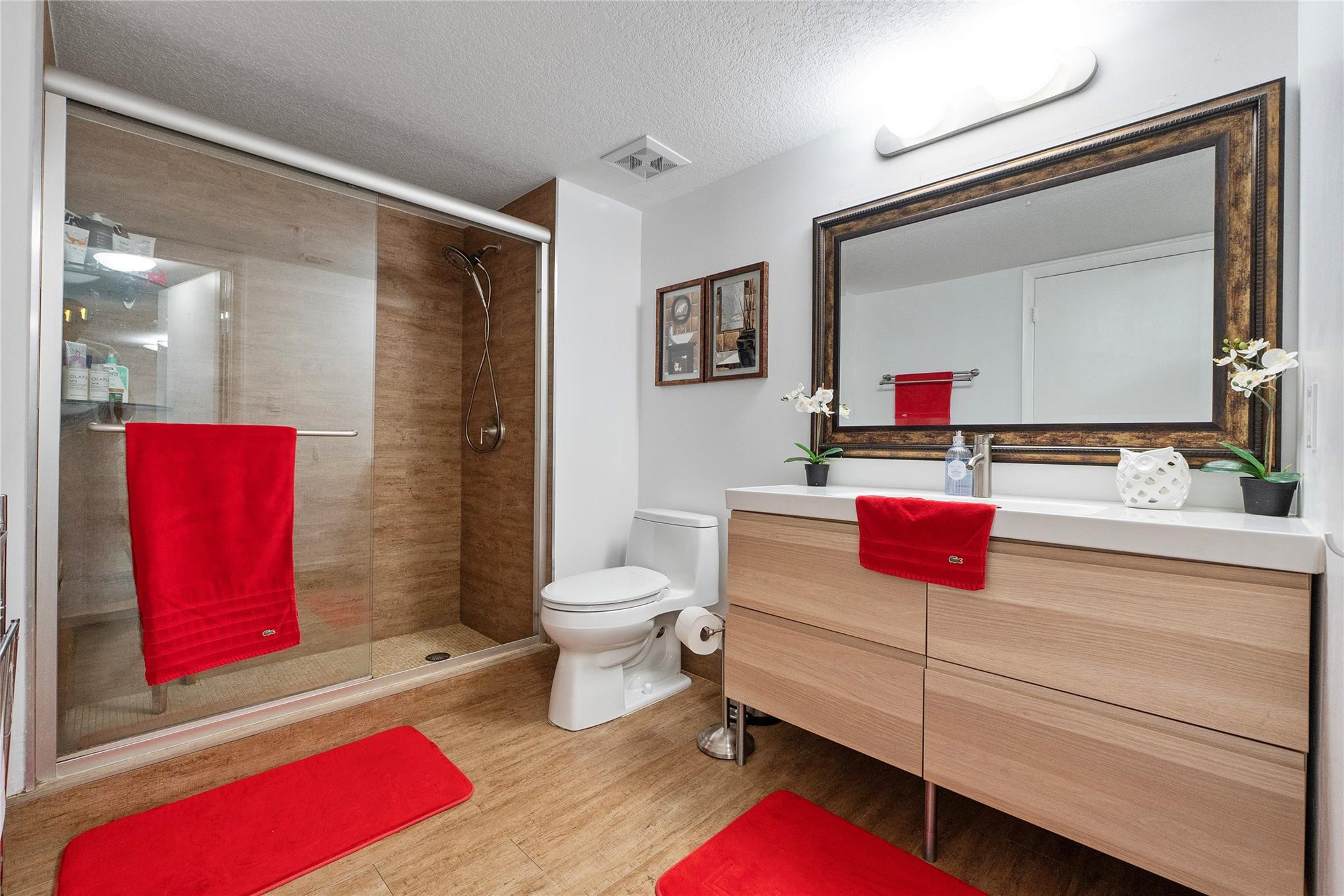 1800 N Bayshore Drive 2402