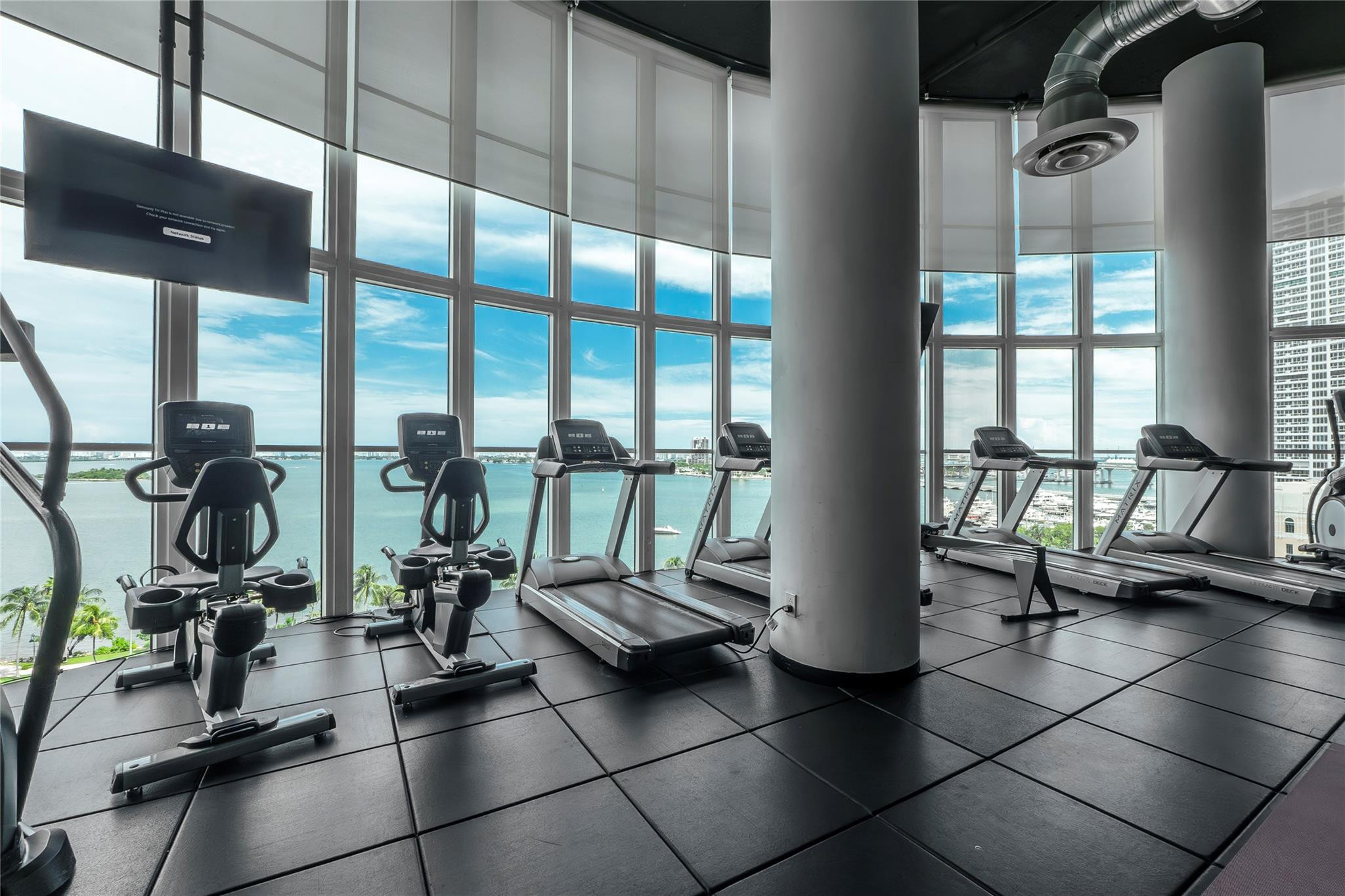 1800 N Bayshore Drive 2402