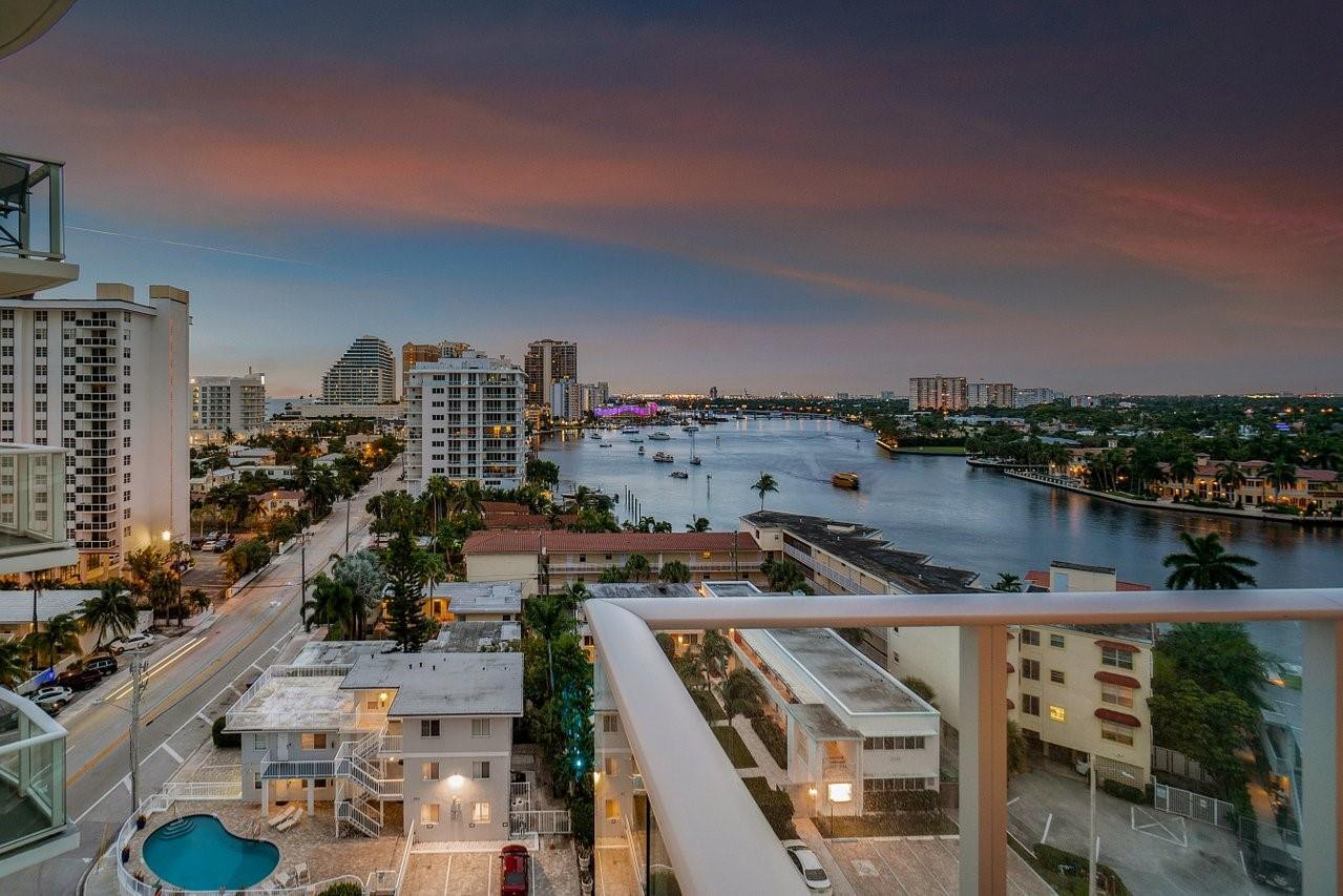 401 N Birch Road 1001