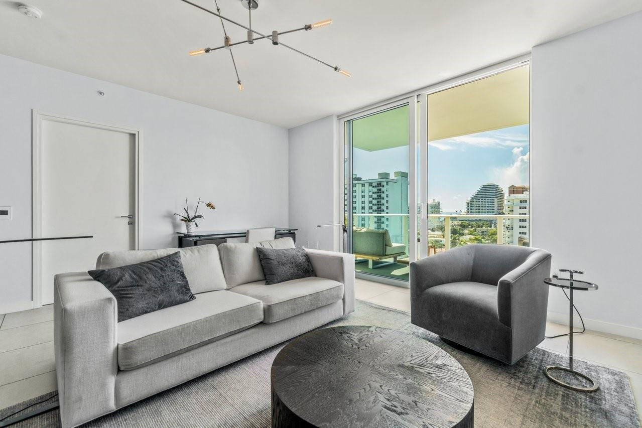 401 N Birch Road 1001