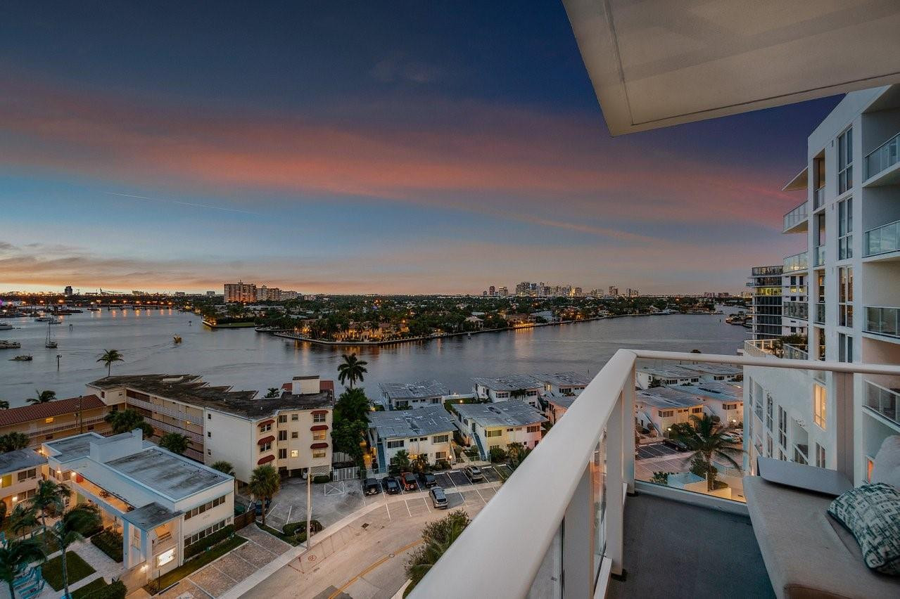 401 N Birch Road 1001