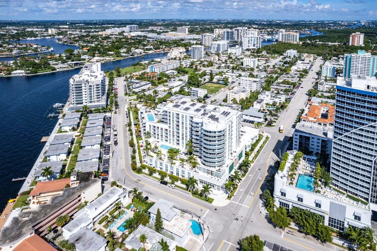 401 N Birch Road 1001