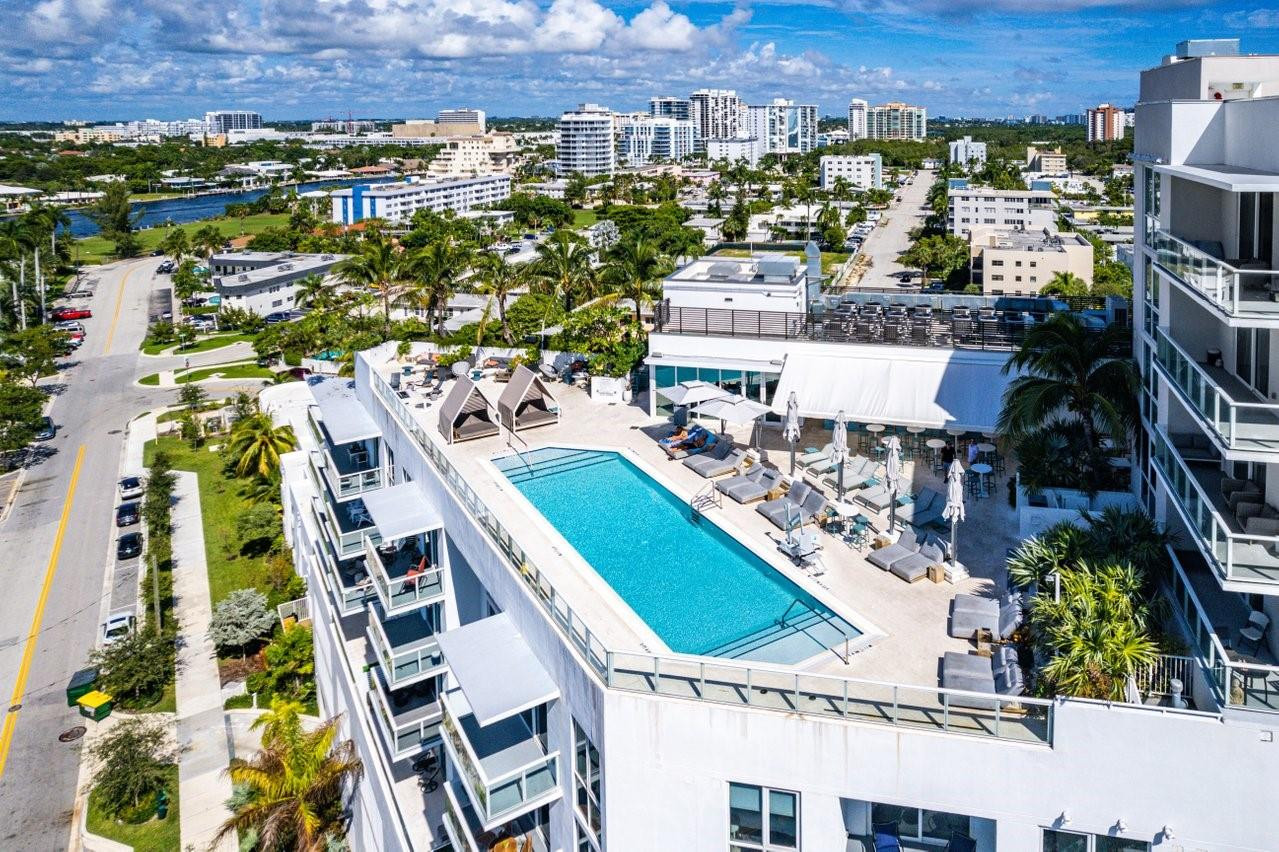 401 N Birch Road 1001