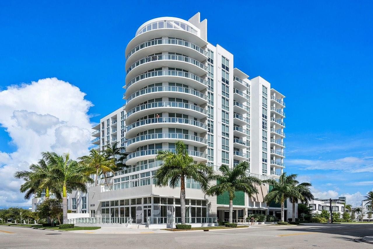 401 N Birch Road 1001