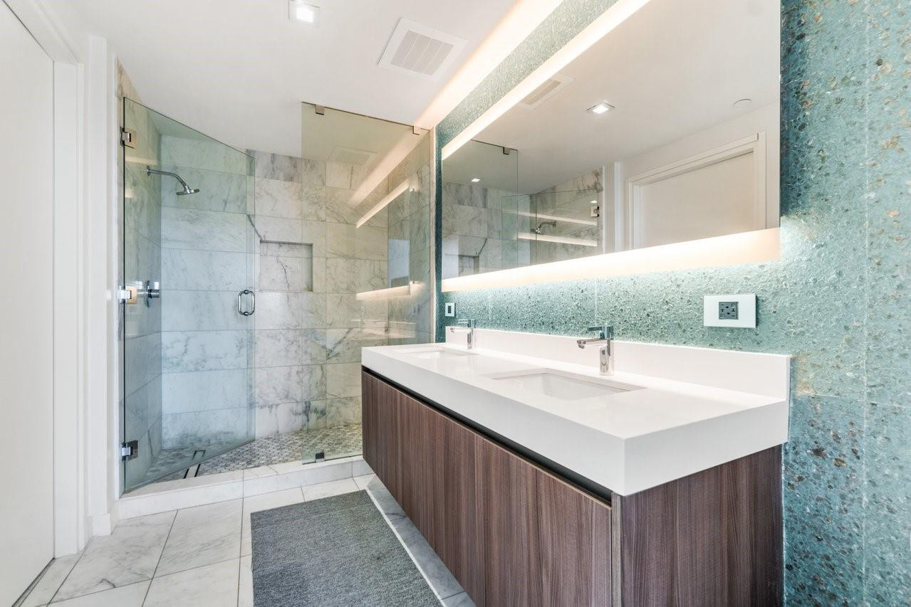 401 N Birch Road 1001