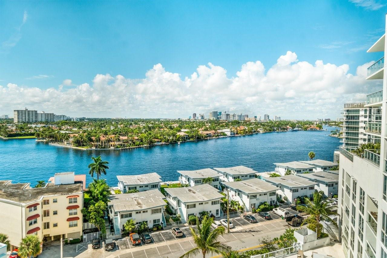 401 N Birch Road 1001