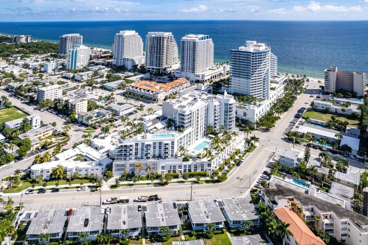 401 N Birch Road 1001