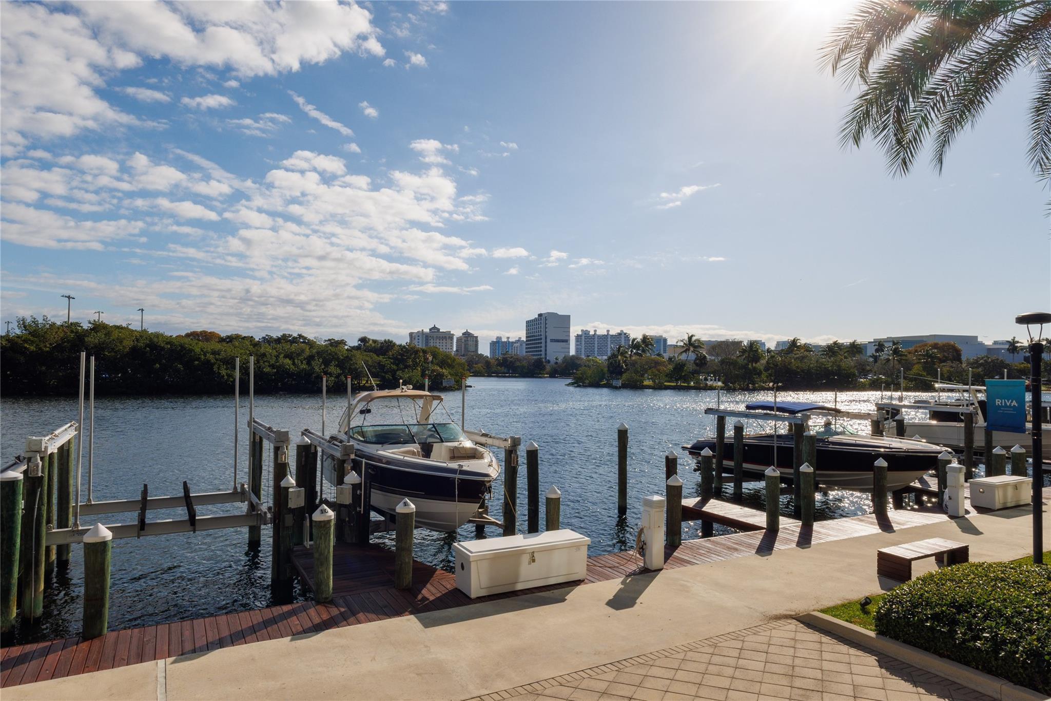 1180 N Federal Highway PH-1606