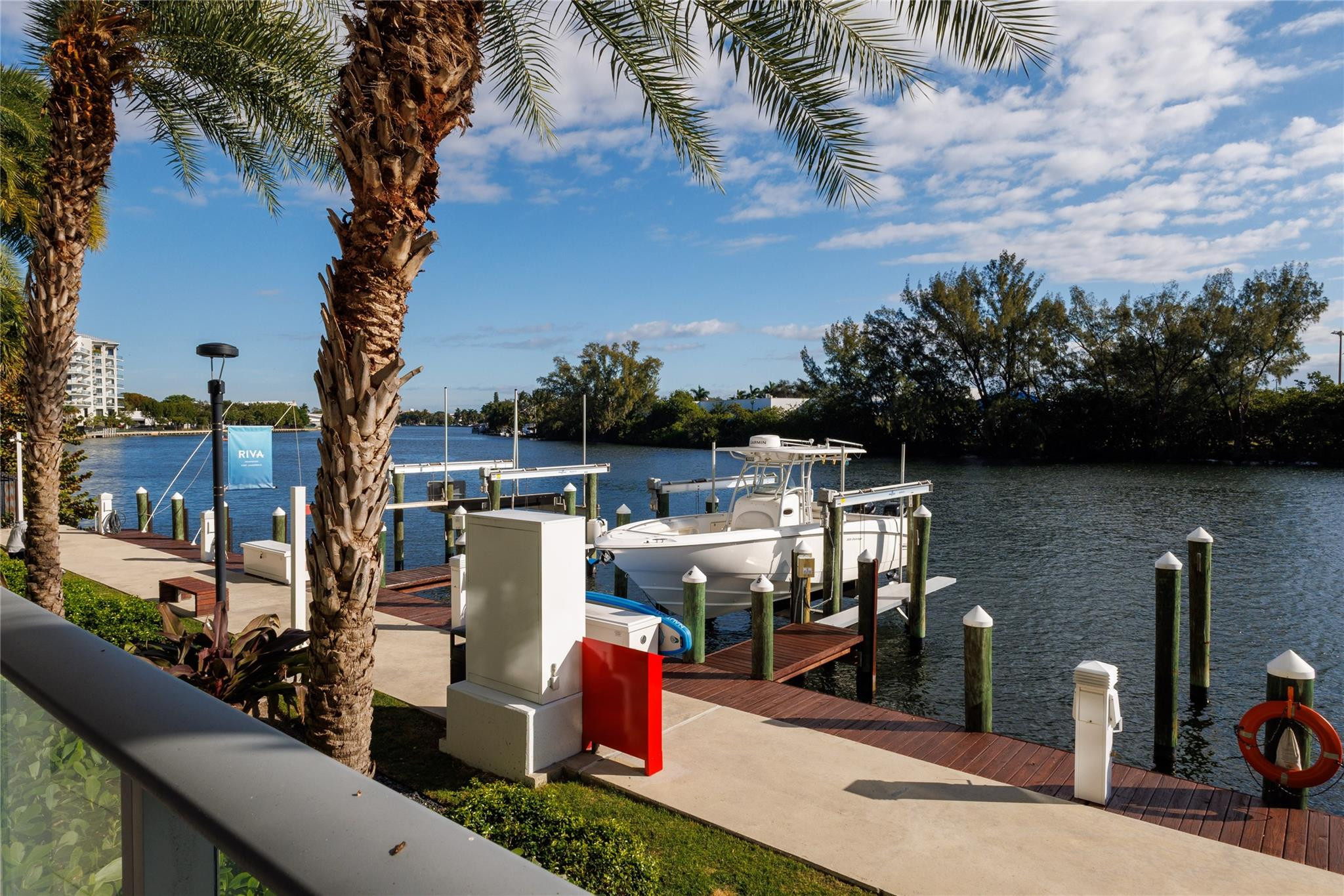 1180 N Federal Highway PH-1606