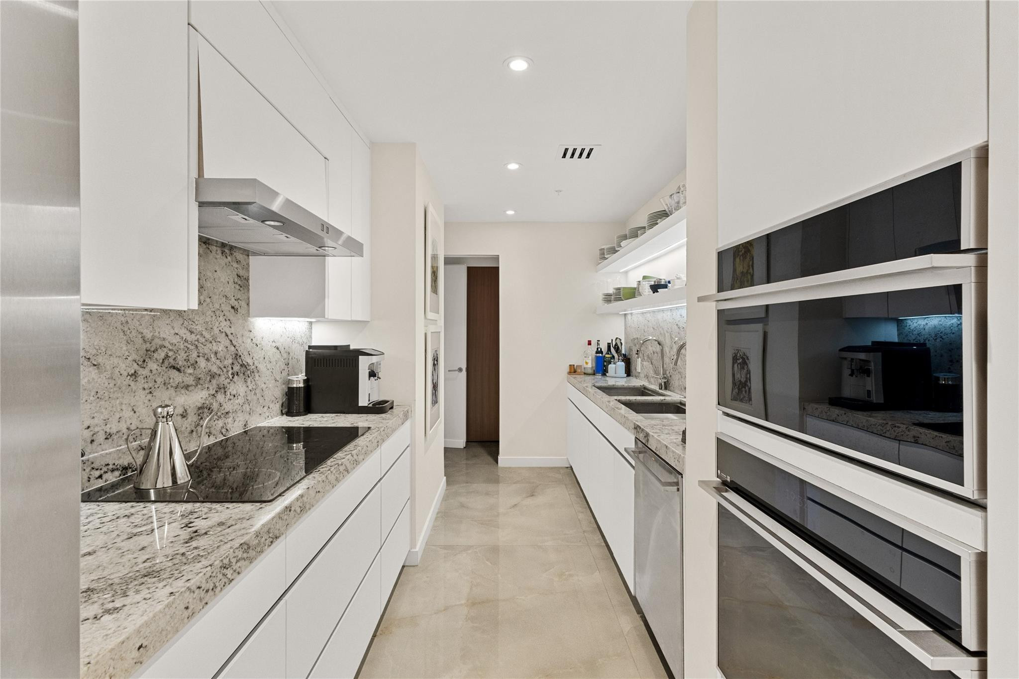 1180 N Federal Highway PH-1606