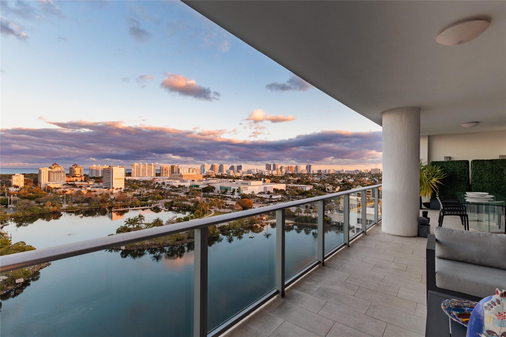 1180 N Federal Highway PH-1606