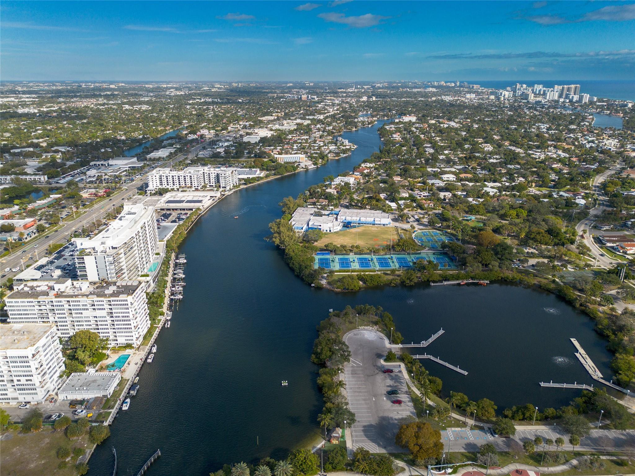 1180 N Federal Highway PH-1606