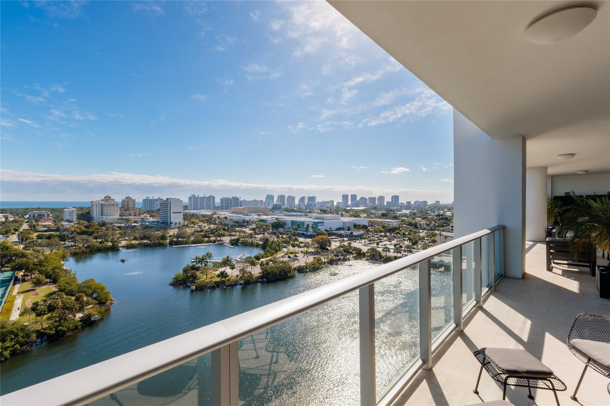 1180 N Federal Highway PH-1606