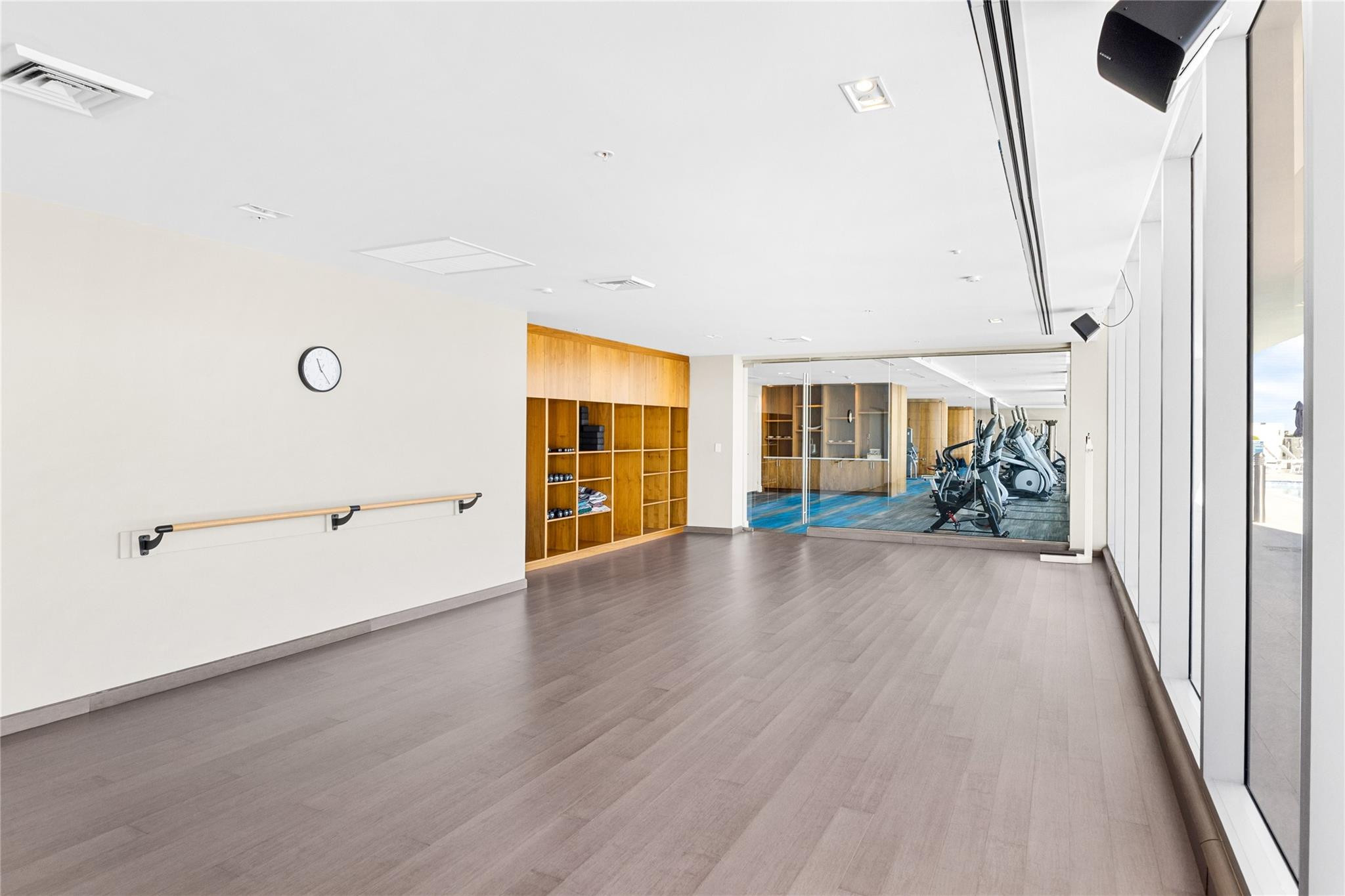 1180 N Federal Highway PH-1606