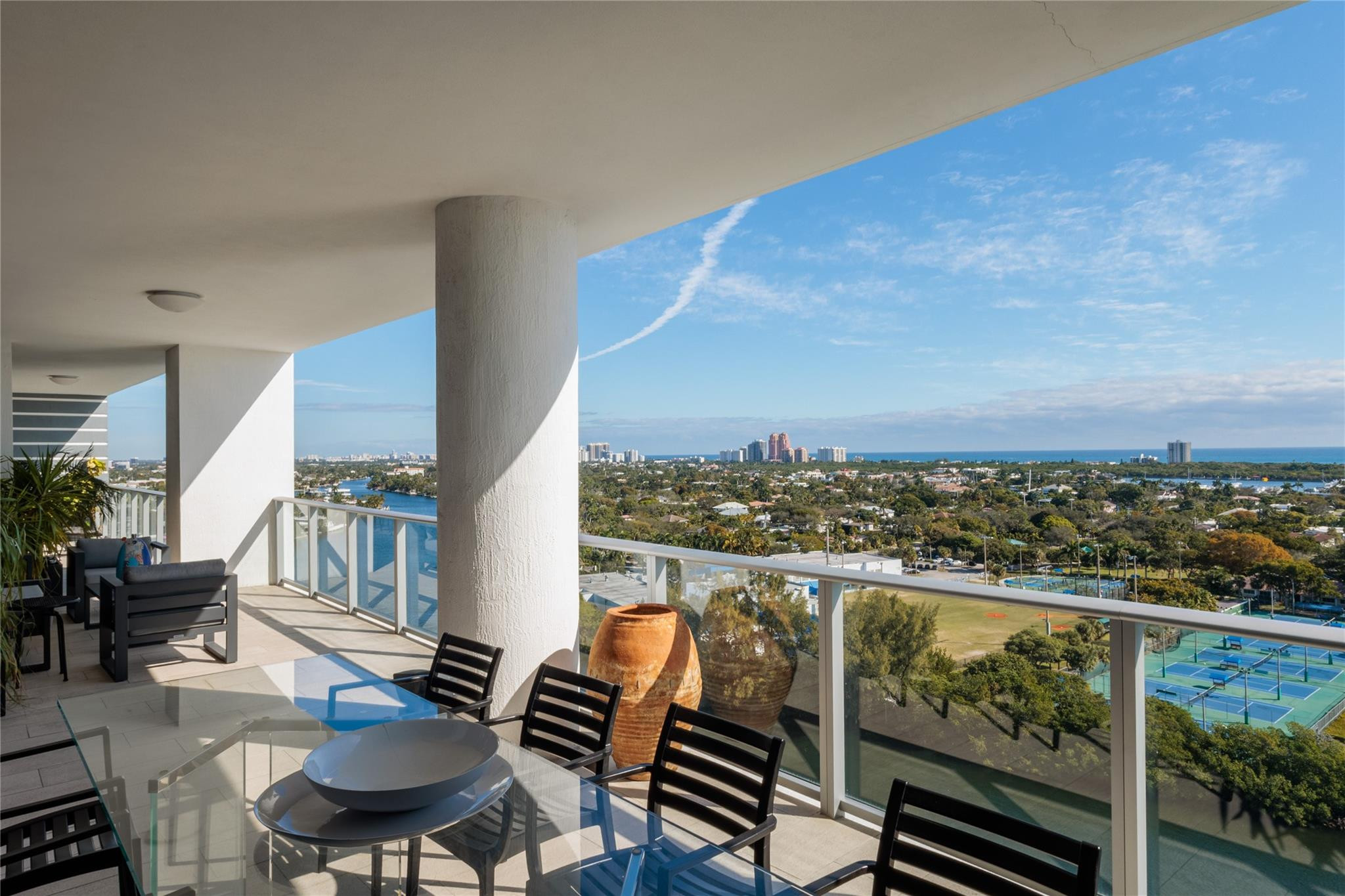 1180 N Federal Highway PH-1606