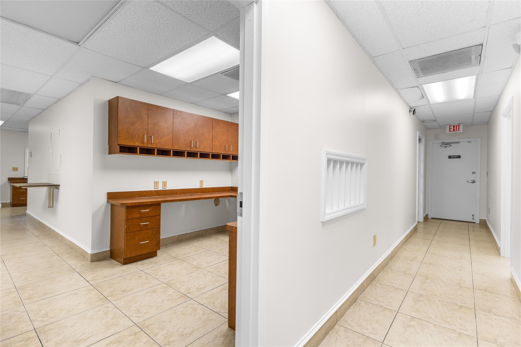 2466 E Commercial Boulevard 102-103