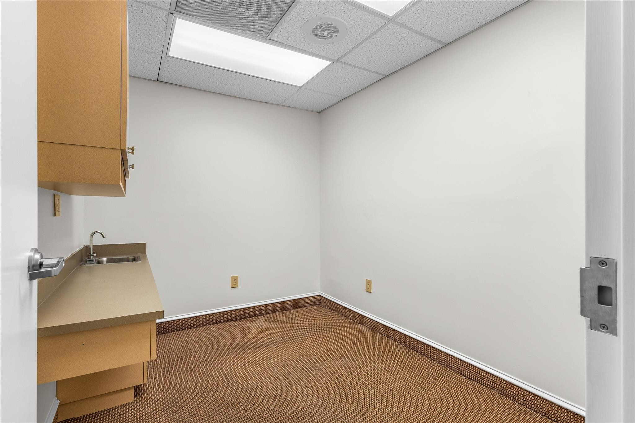2466 E Commercial Boulevard 102-103