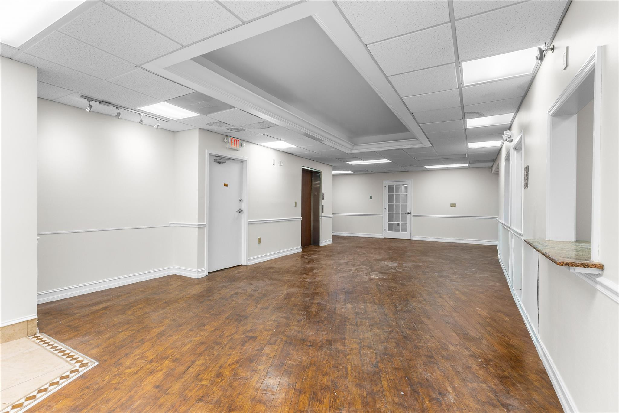 2466 E Commercial Boulevard 102-103