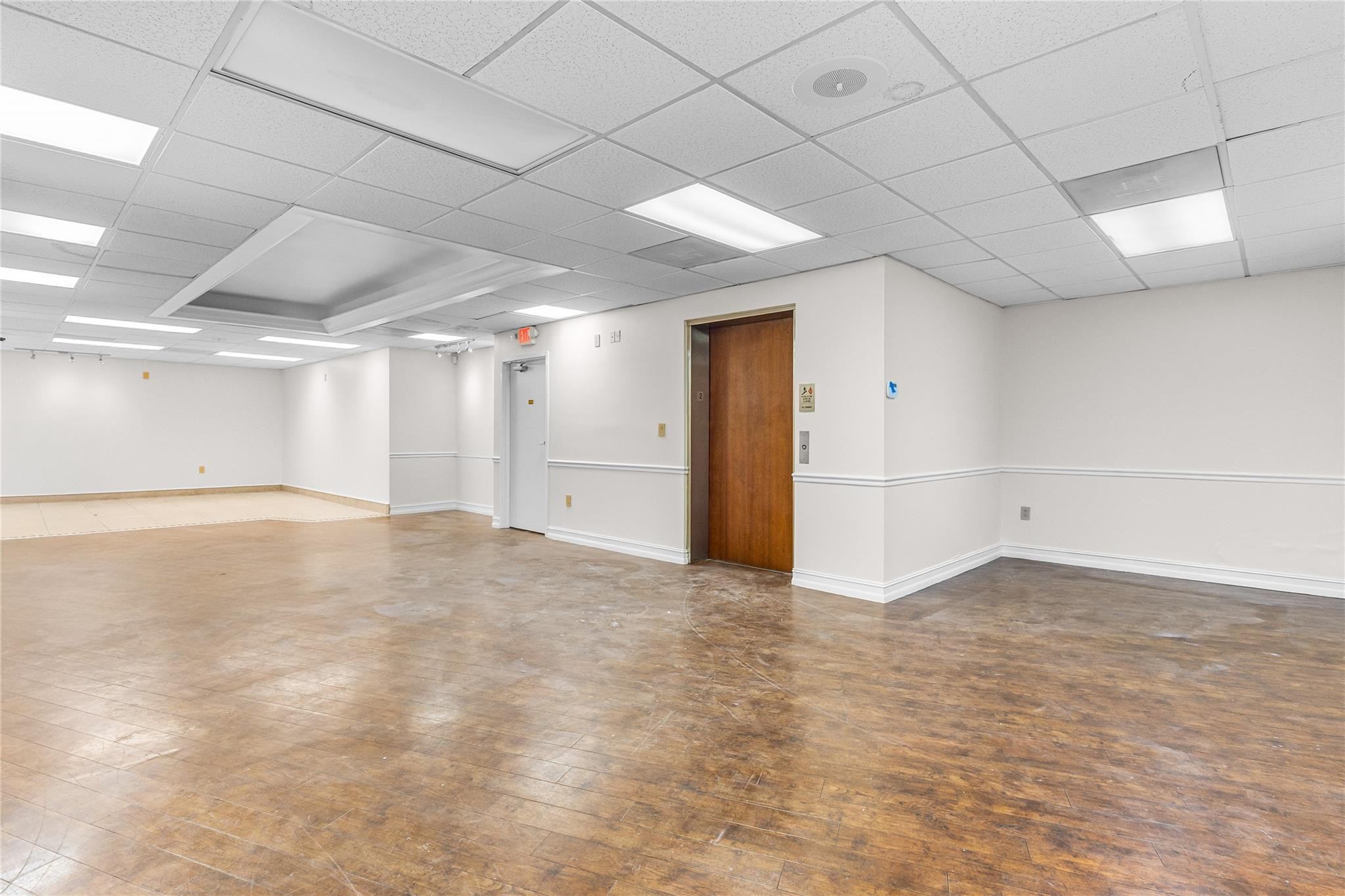 2466 E Commercial Boulevard 102-103