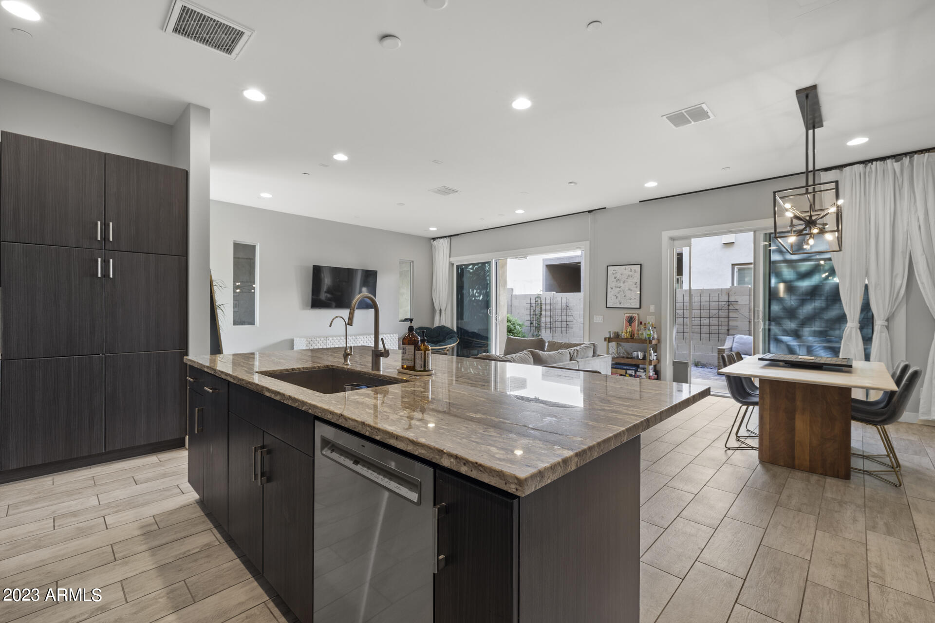 6832 E LYRA Drive