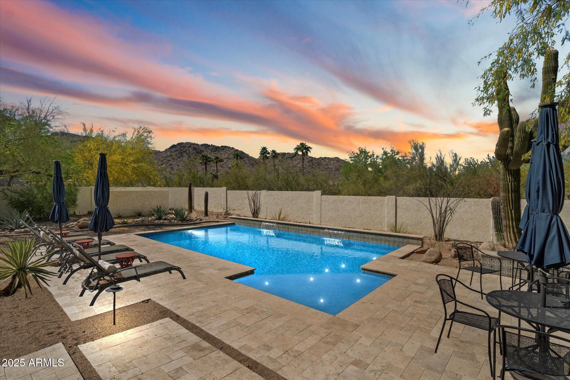 4646 E SHADOW ROCK Road