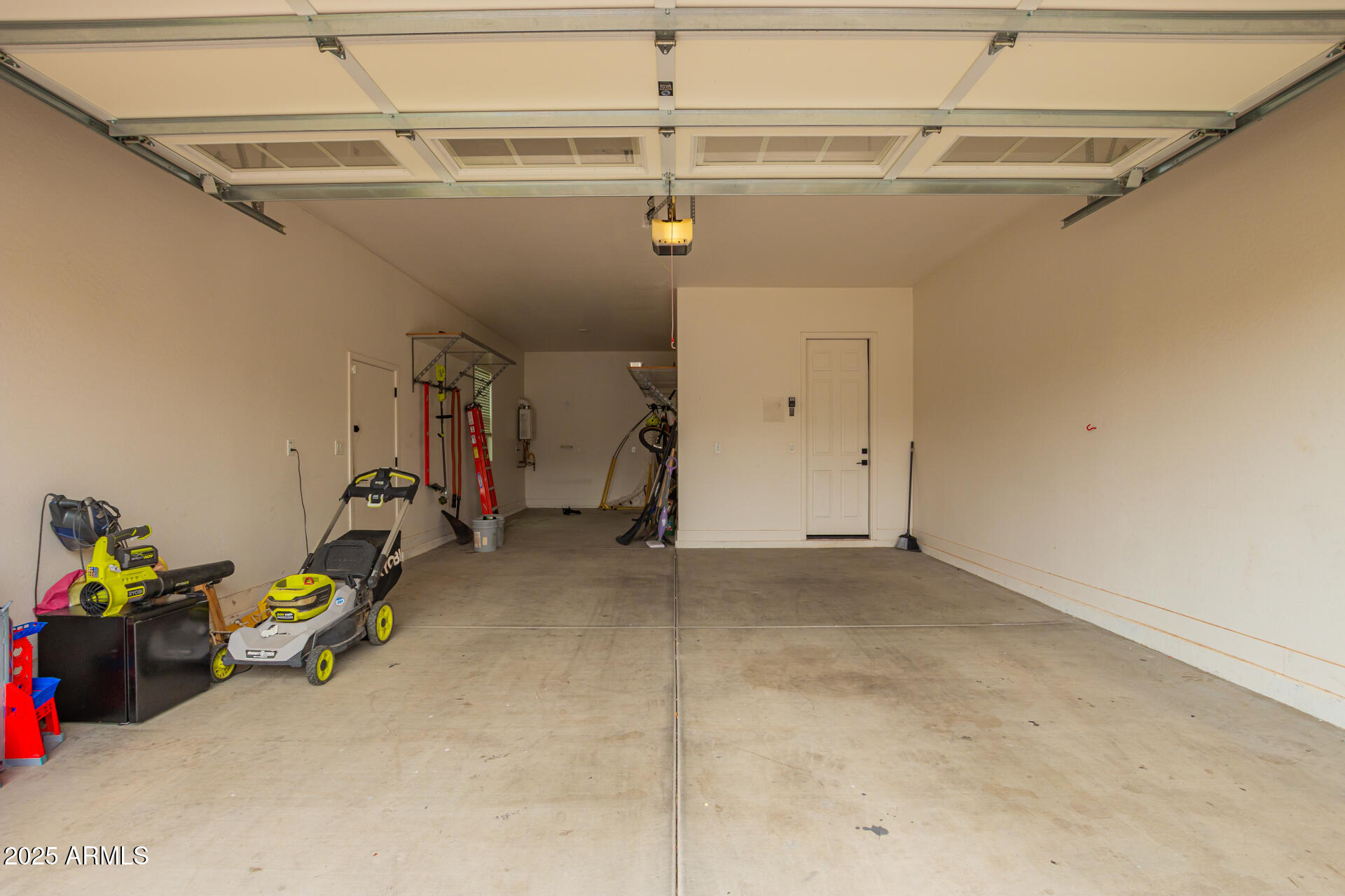 3938 E APPALOOSA Road