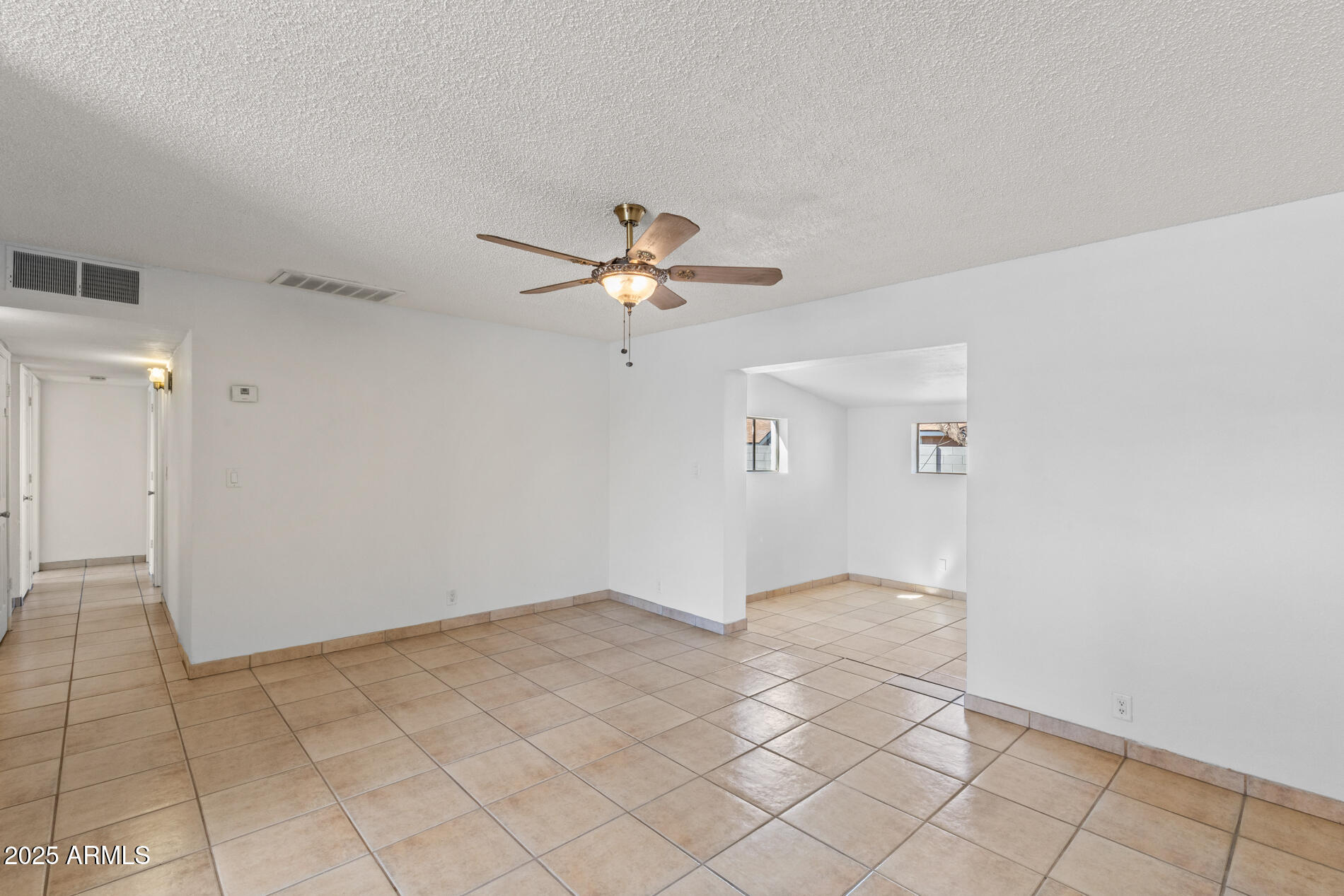 2230 E CHIPMAN Road, Phoenix