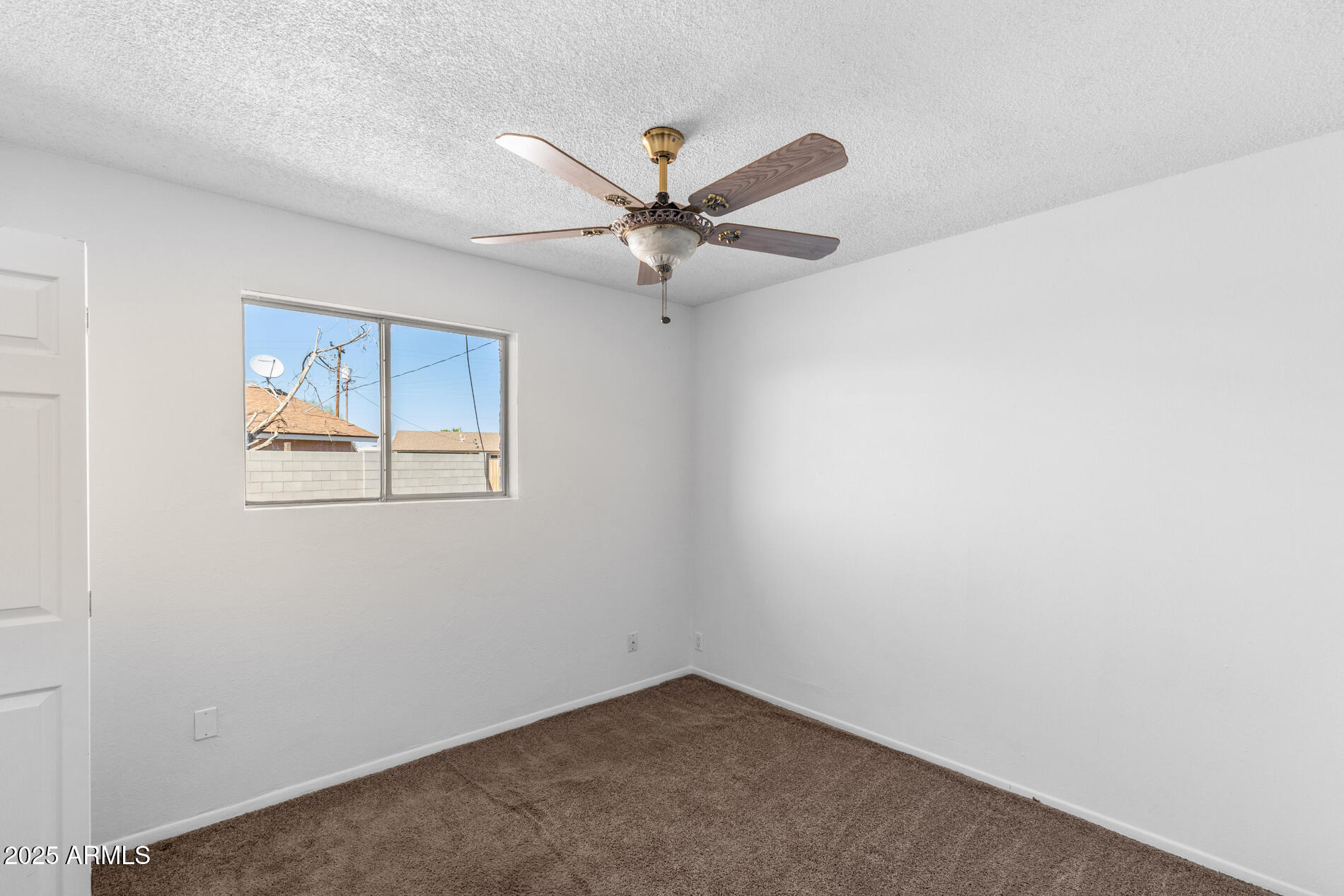 2230 E CHIPMAN Road, Phoenix