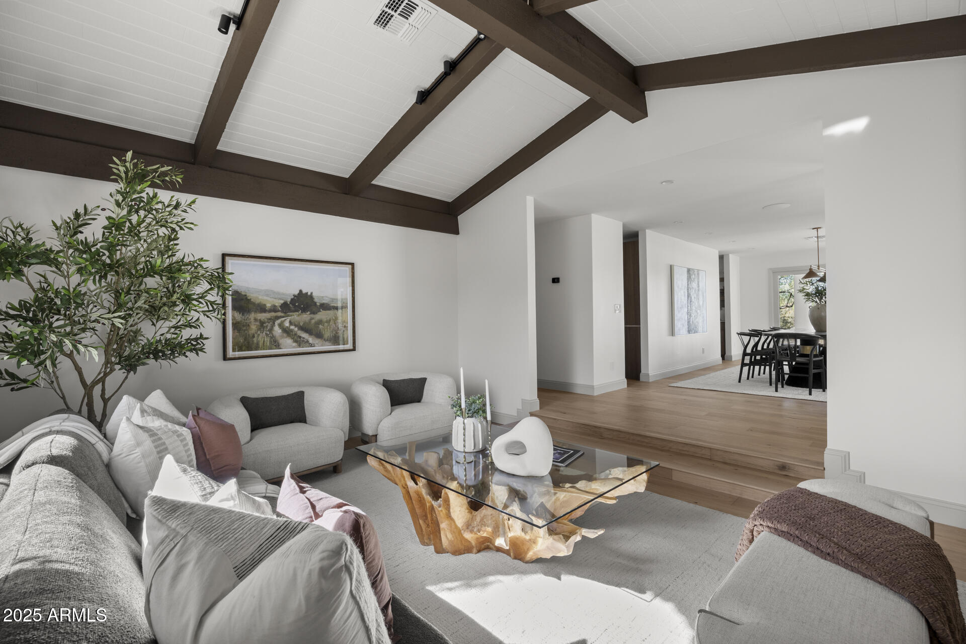 4646 E SHADOW ROCK Road