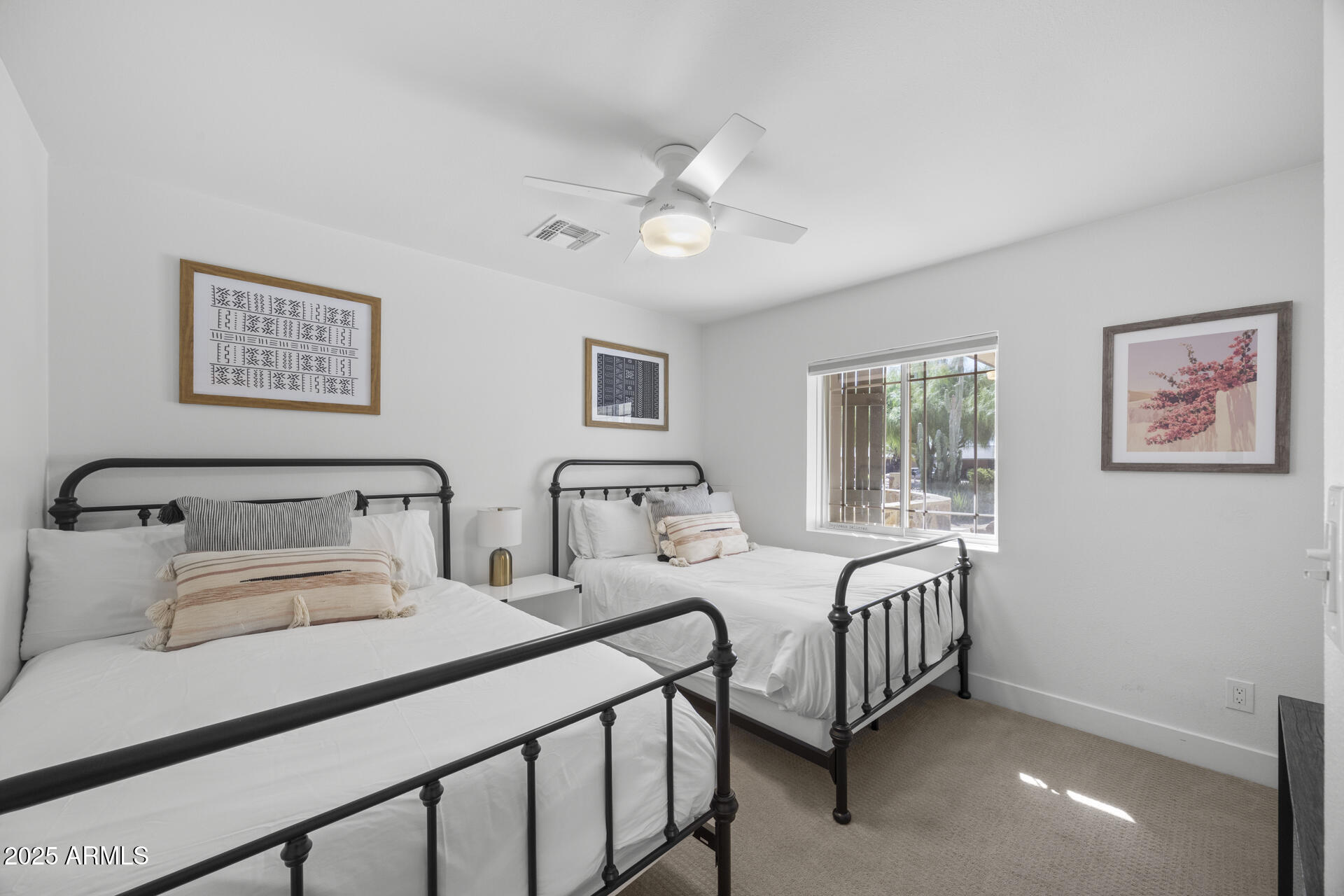 7836 E DAVENPORT Drive