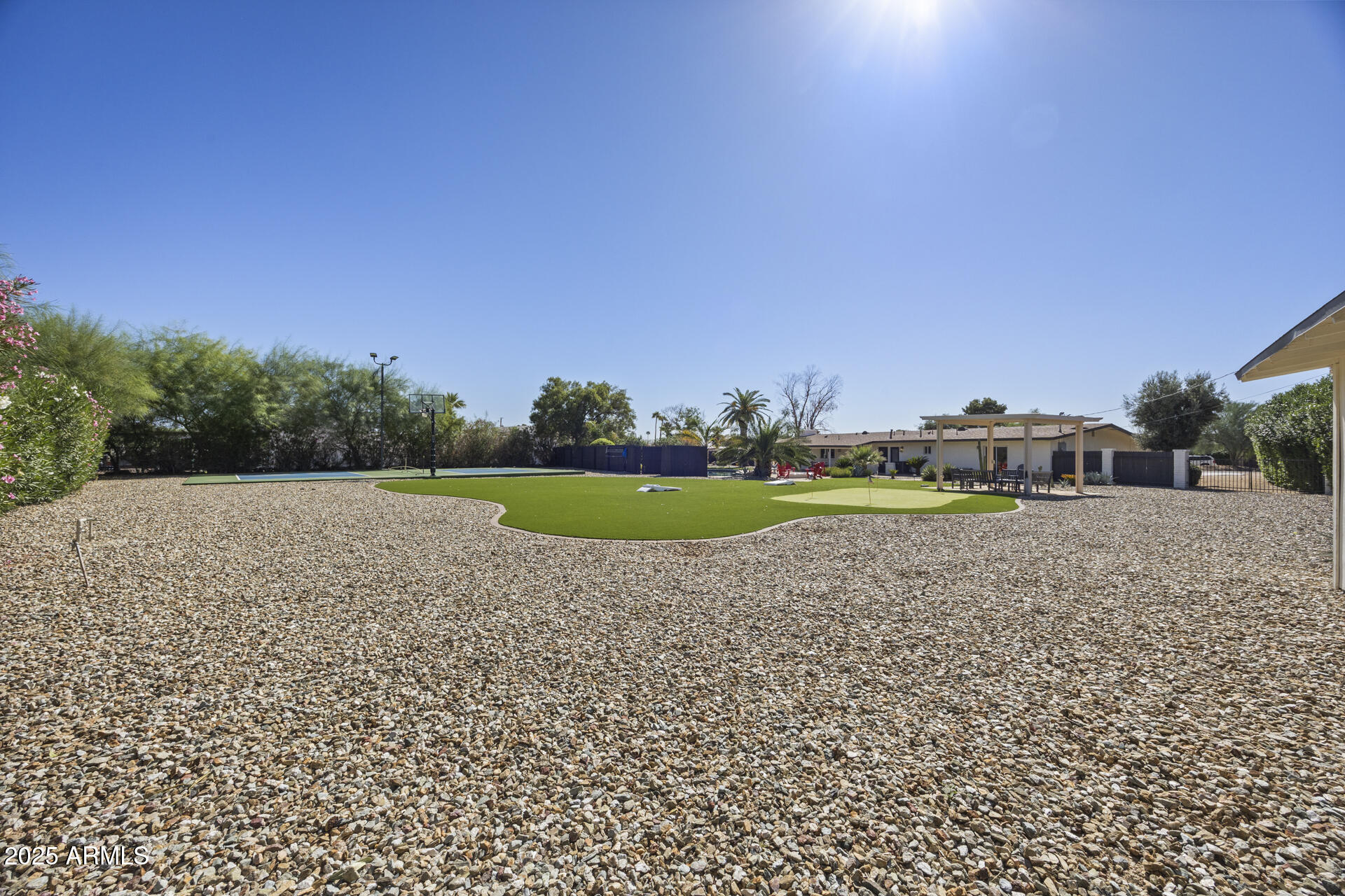 7836 E DAVENPORT Drive