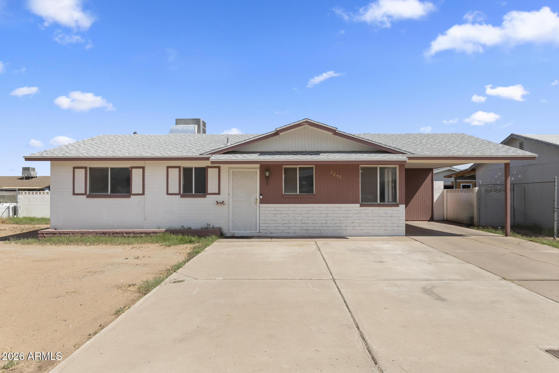 2242 E CHIPMAN Road