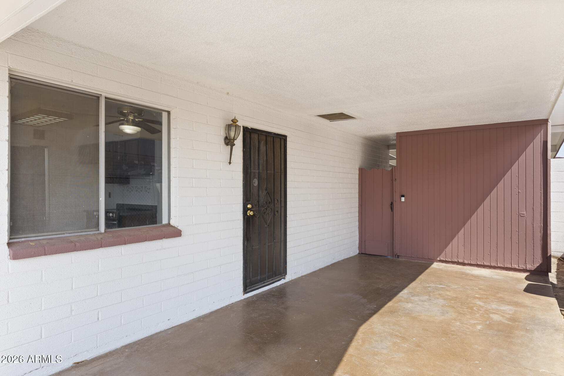 2242 E CHIPMAN Road